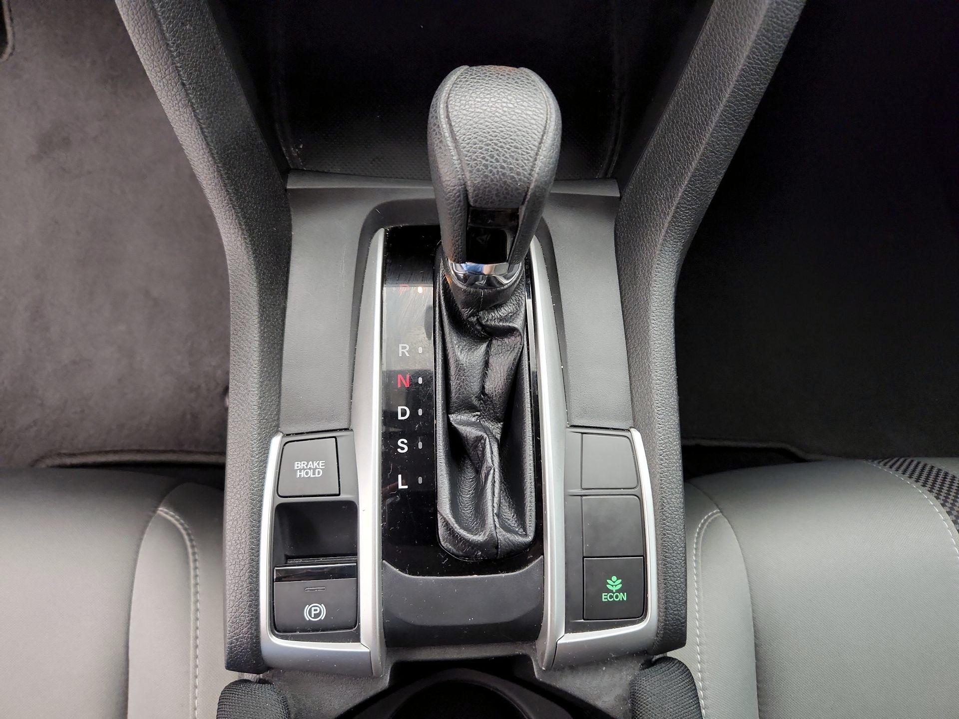 Thumbnail: 2019 Honda Civic - 17