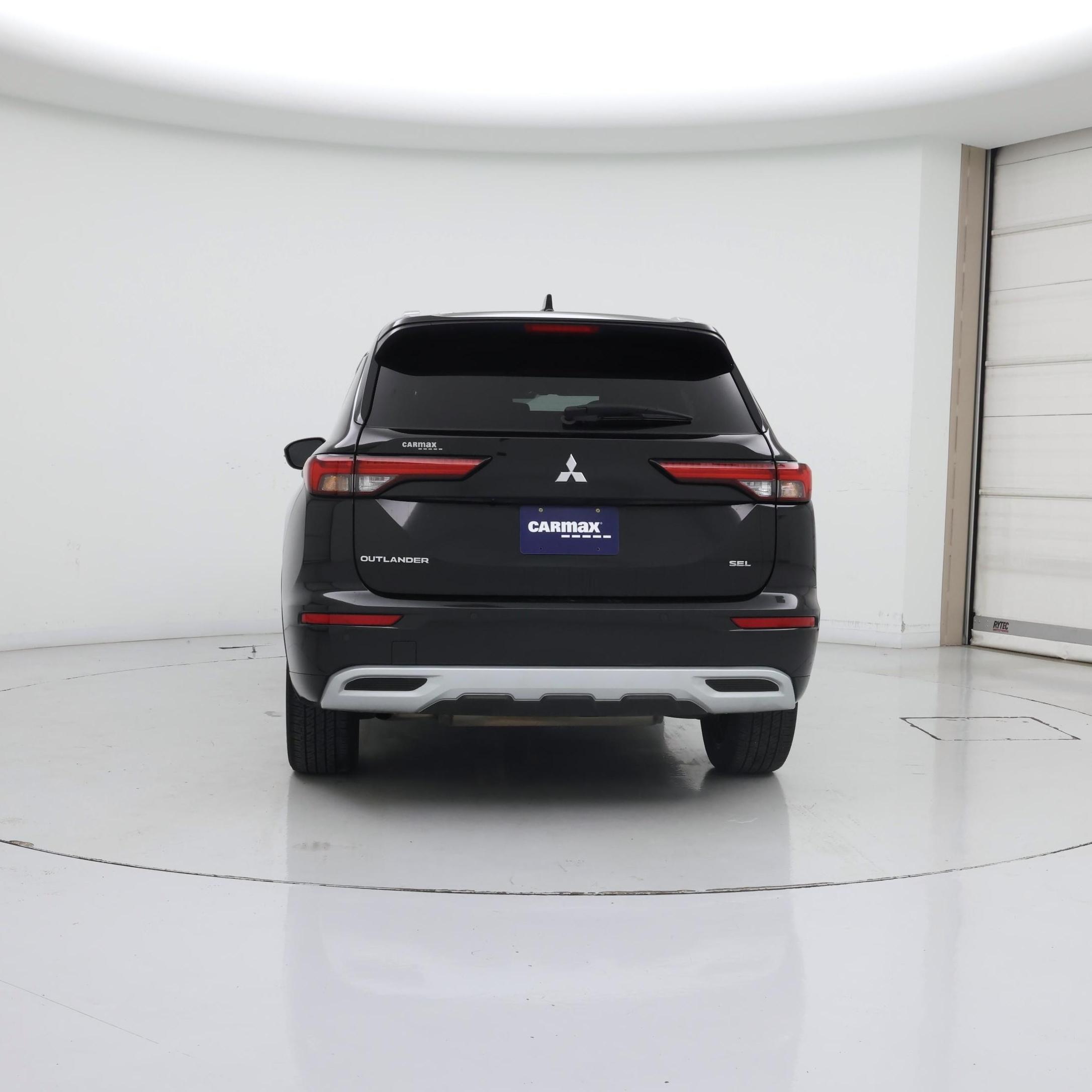 Thumbnail: 2023 Mitsubishi Outlander - 6