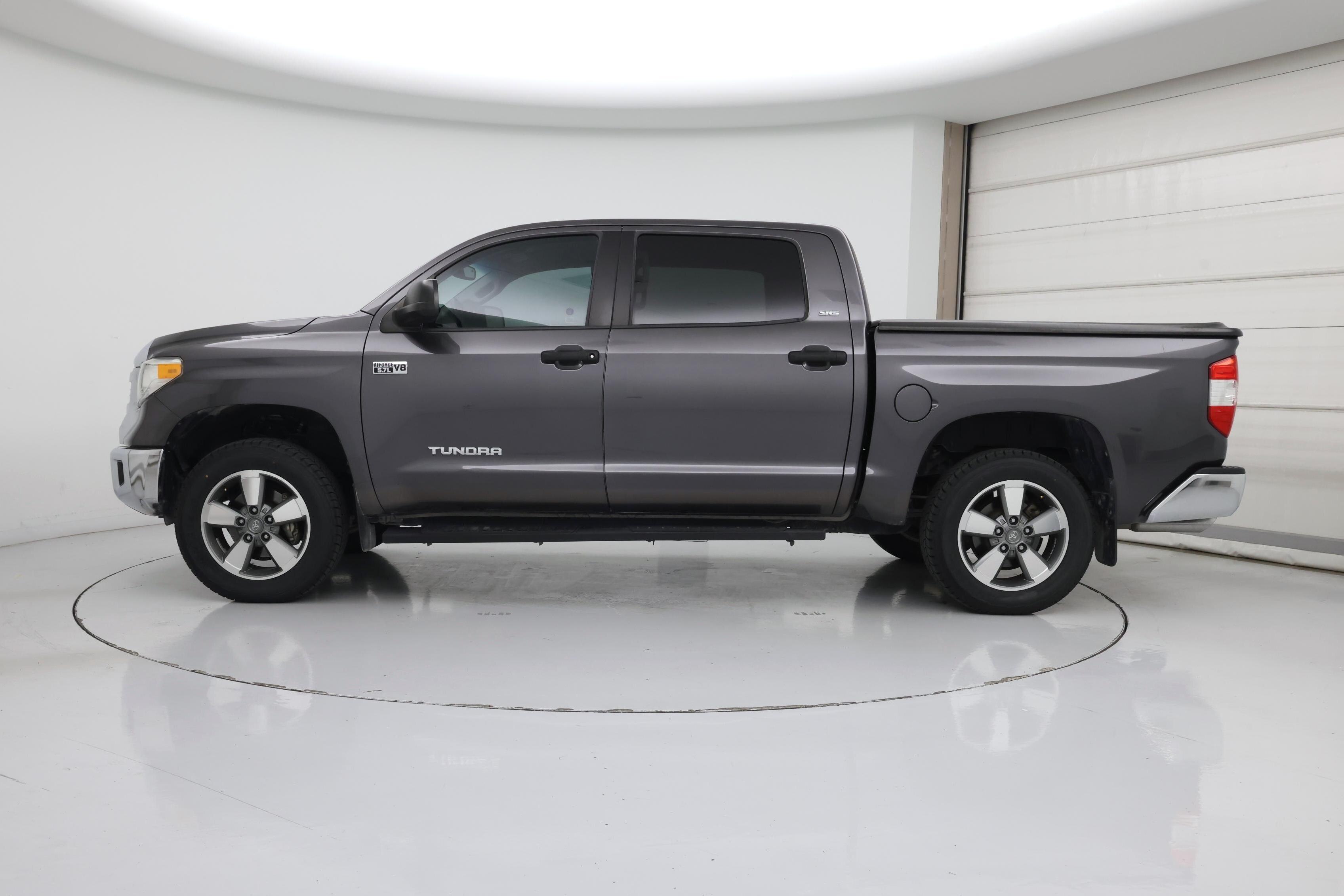 Thumbnail: 2016 Toyota Tundra - 3