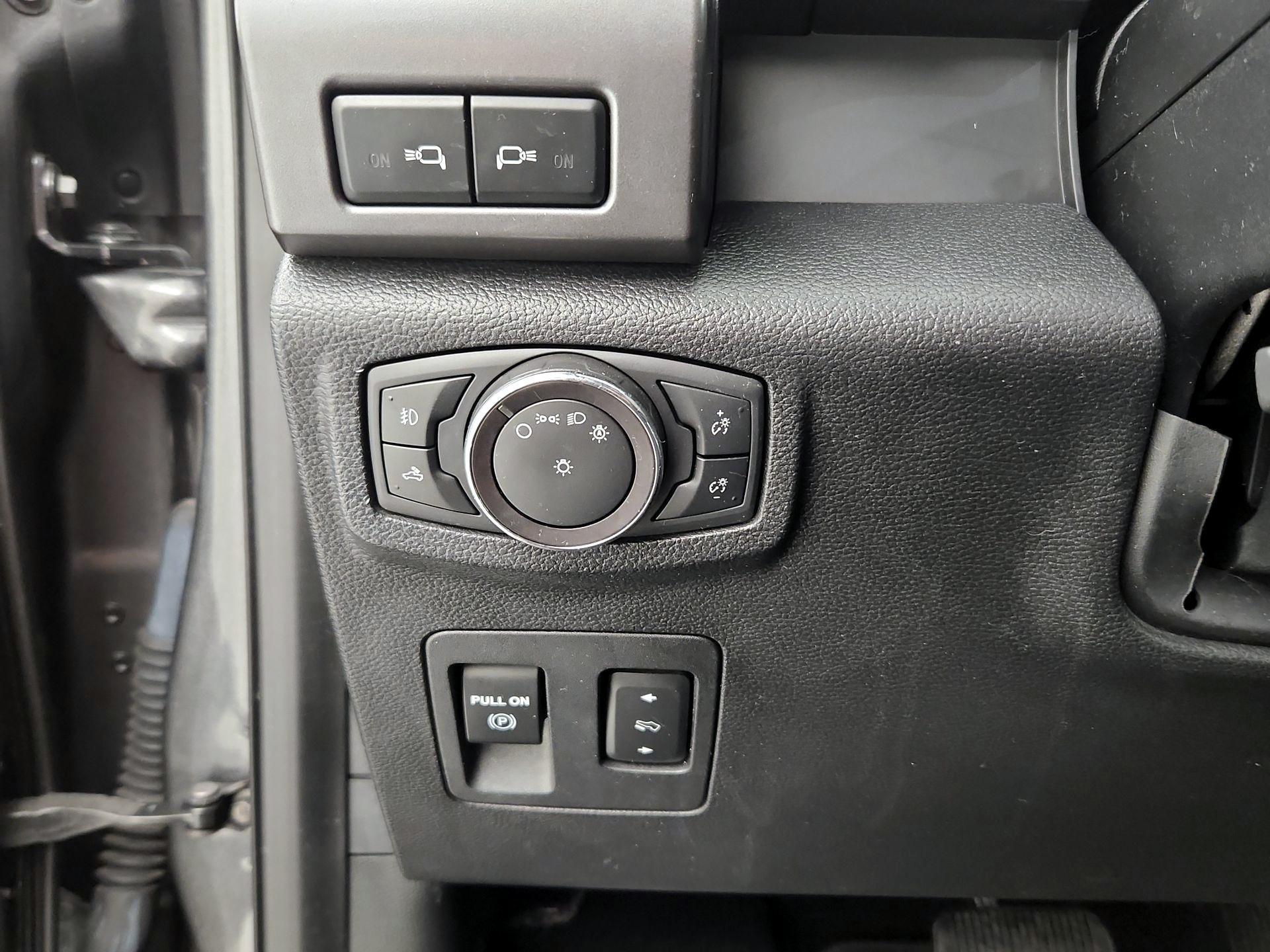 Thumbnail: 2019 Ford F-150 - 13