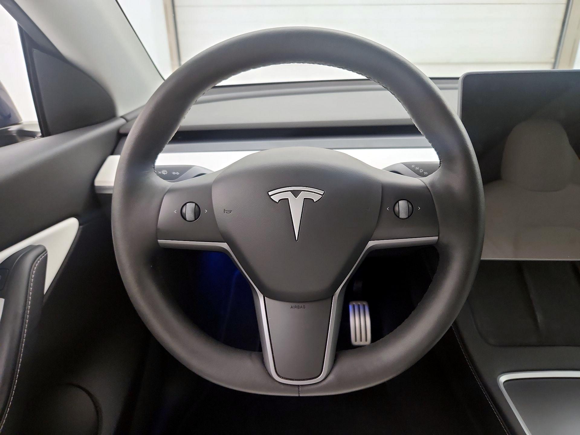 Thumbnail: 2022 Tesla Model Y - 10