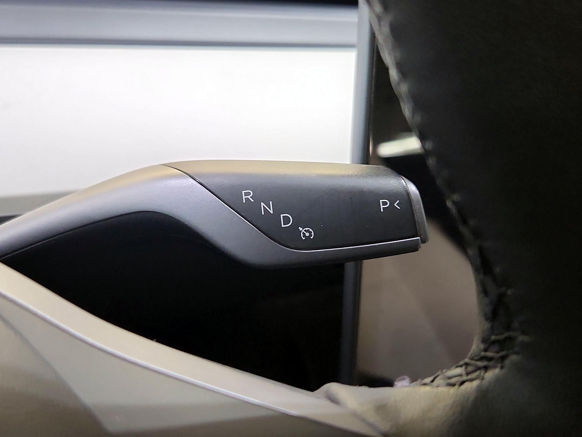 Thumbnail: 2022 Tesla Model Y - 16