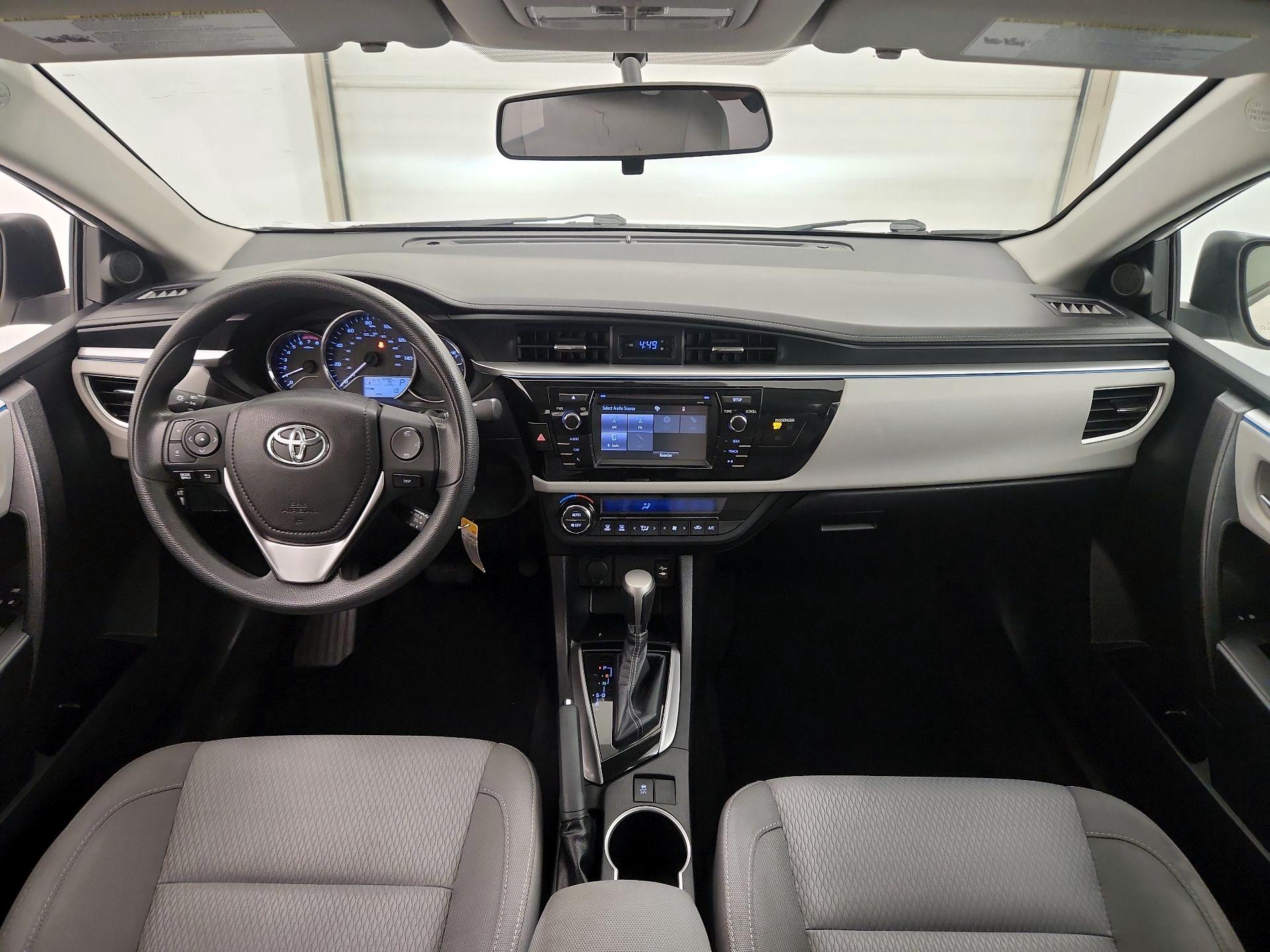 Thumbnail: 2015 Toyota Corolla - 9