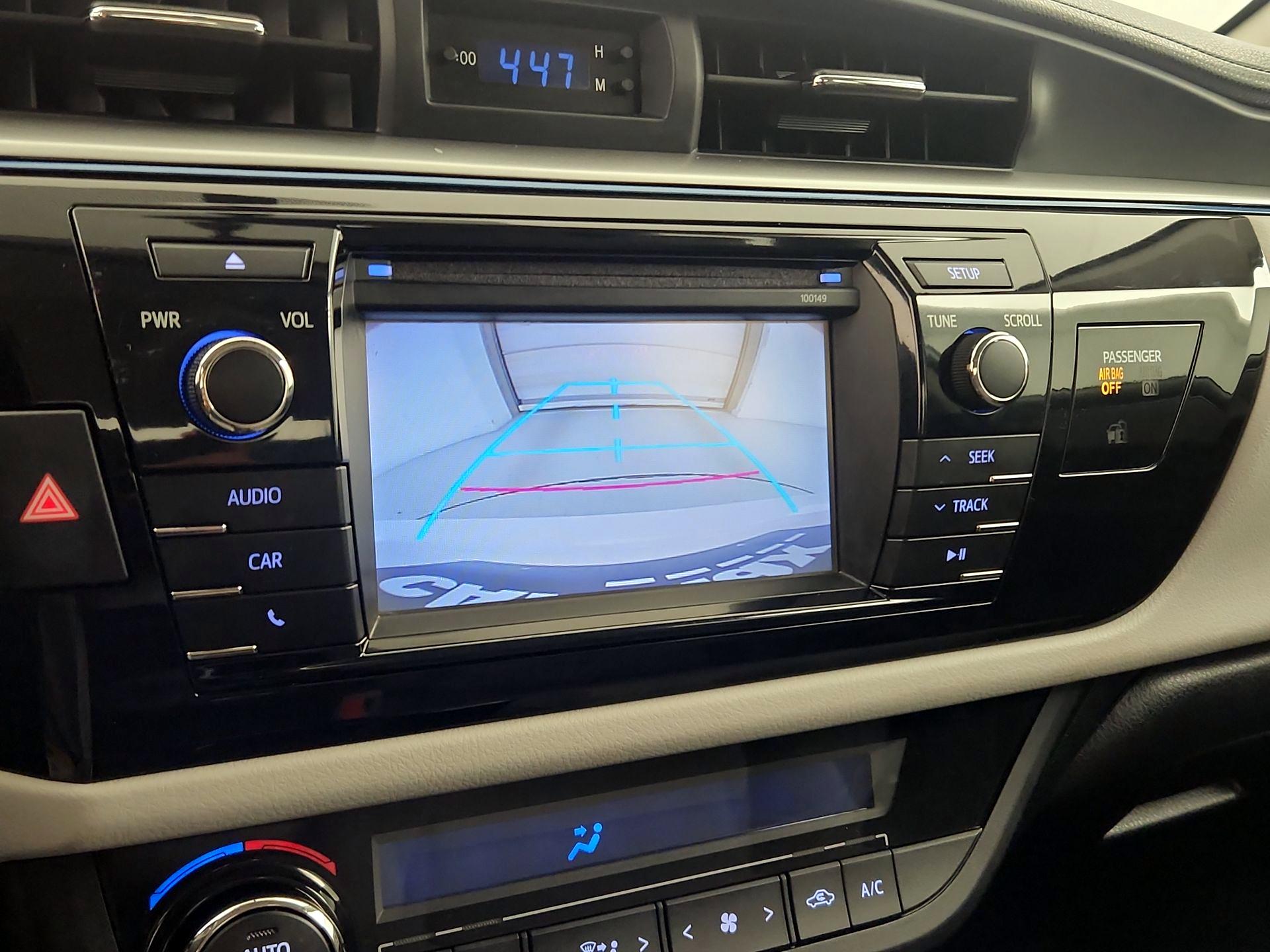 Thumbnail: 2015 Toyota Corolla - 14