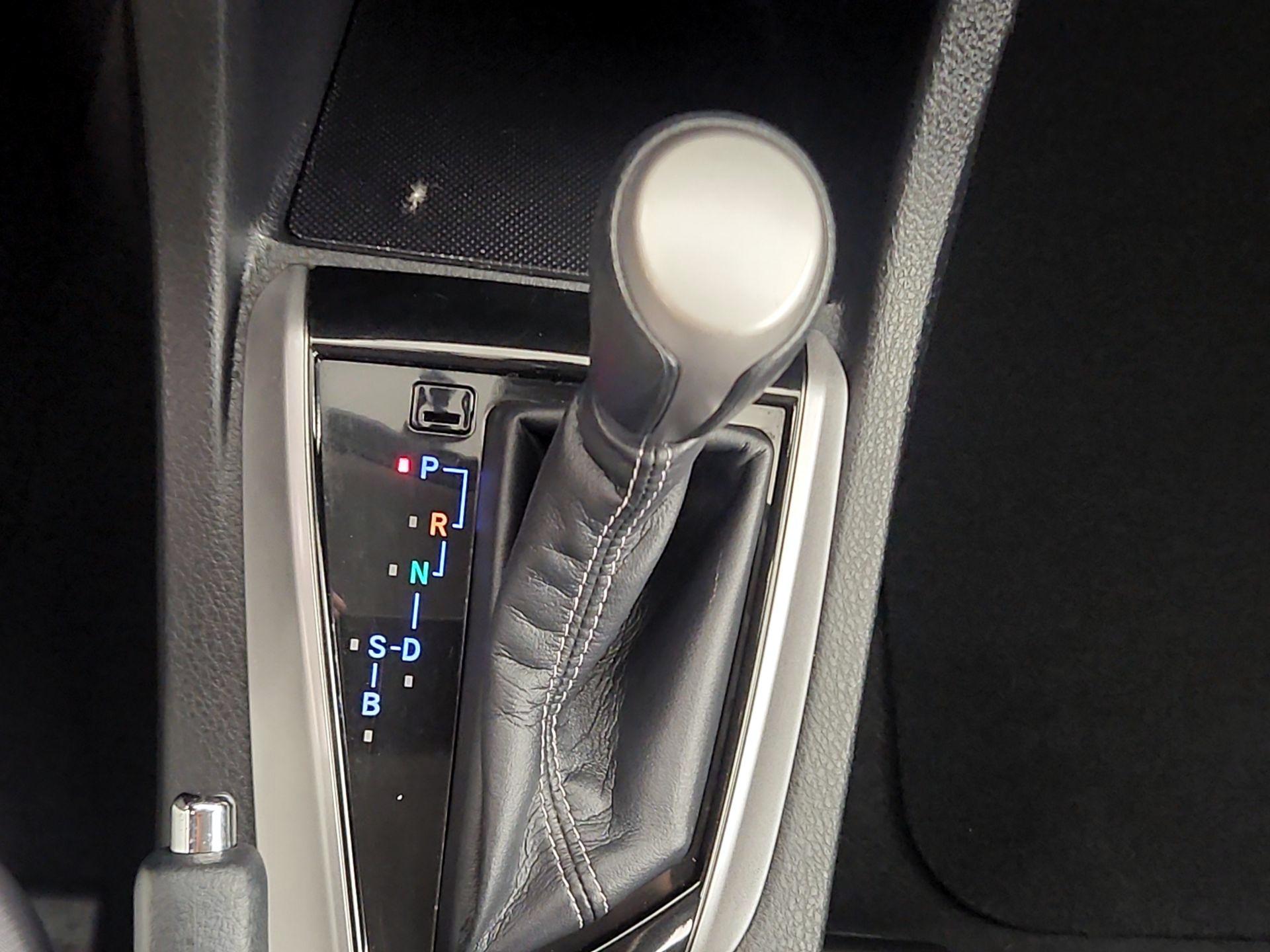 Thumbnail: 2015 Toyota Corolla - 17
