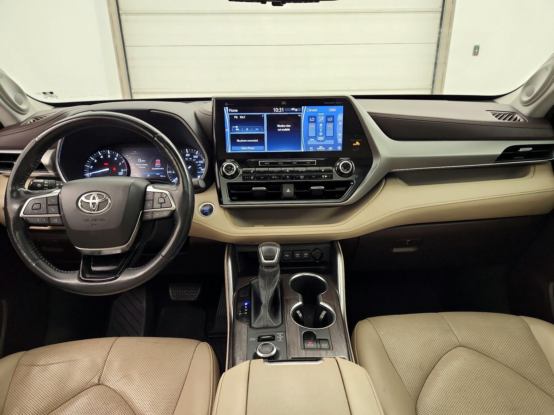 Thumbnail: 2021 Toyota Highlander - 9