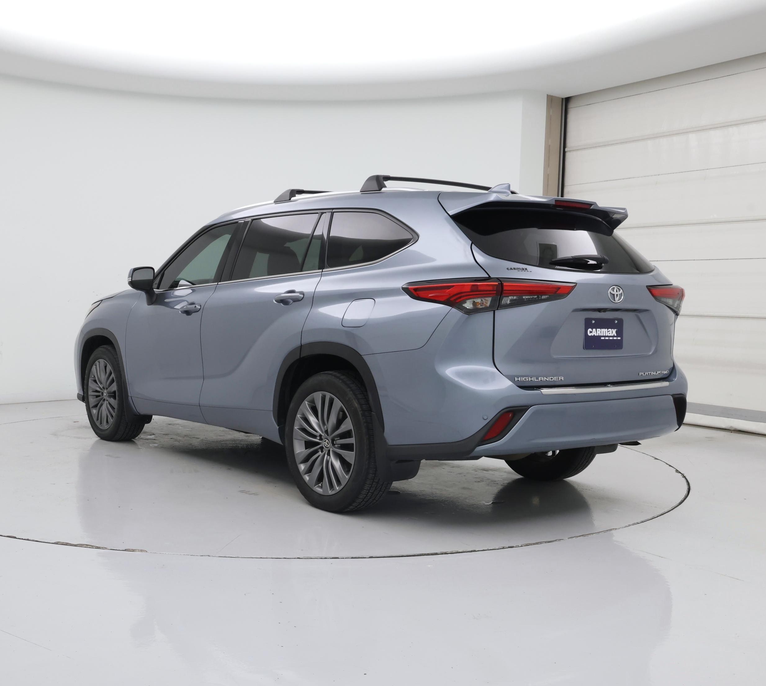 Thumbnail: 2021 Toyota Highlander - 2
