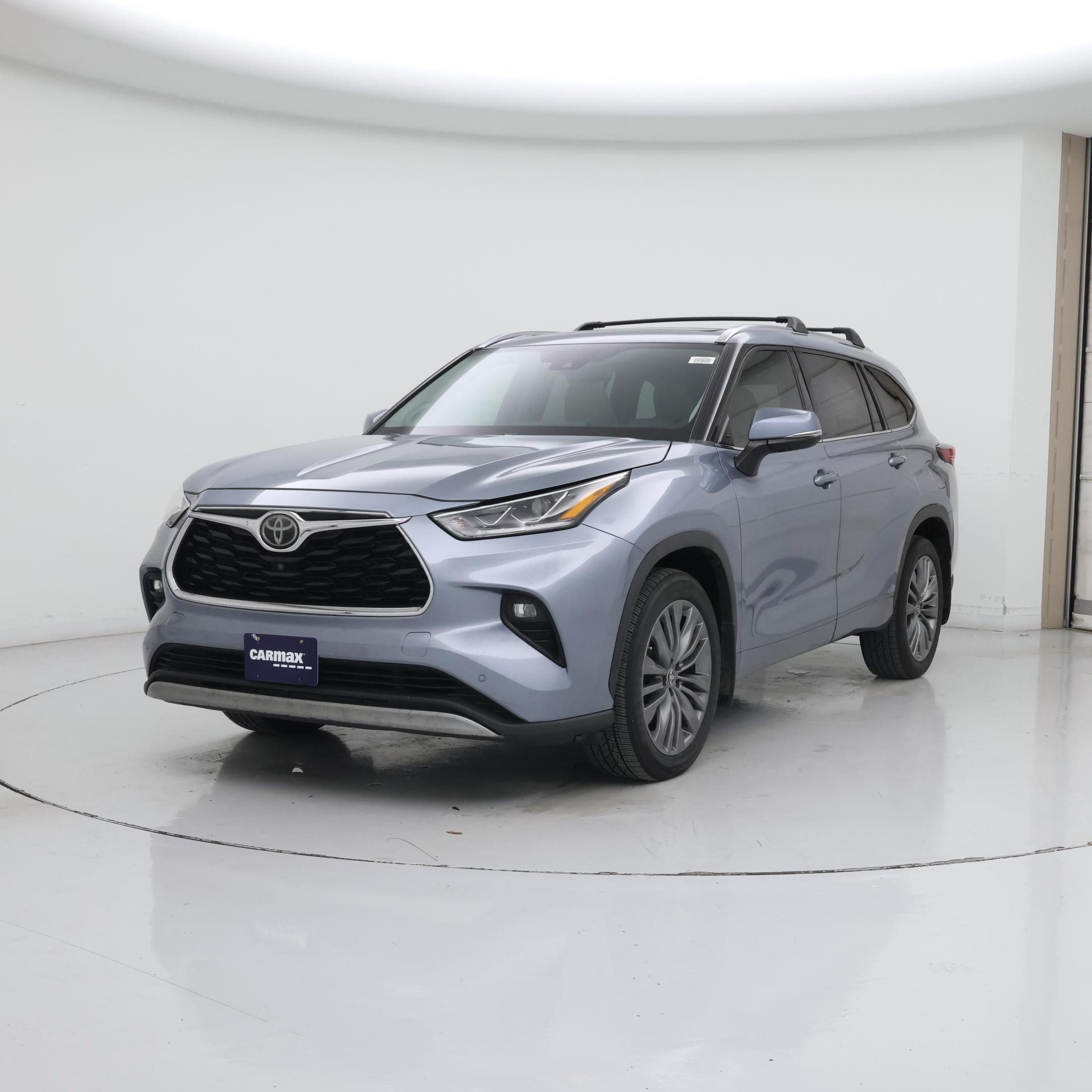 Thumbnail: 2021 Toyota Highlander - 4