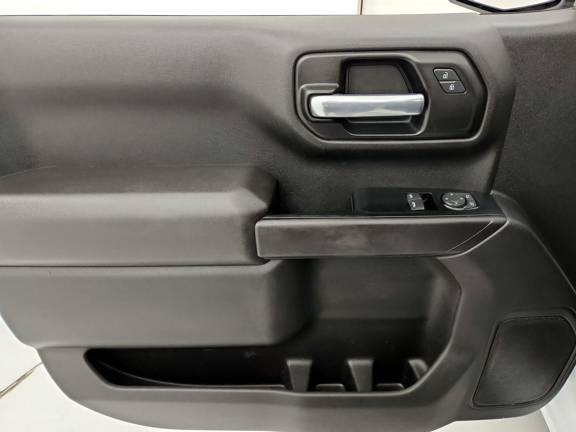 Thumbnail: 2022 Chevrolet Silverado 1500 - 12