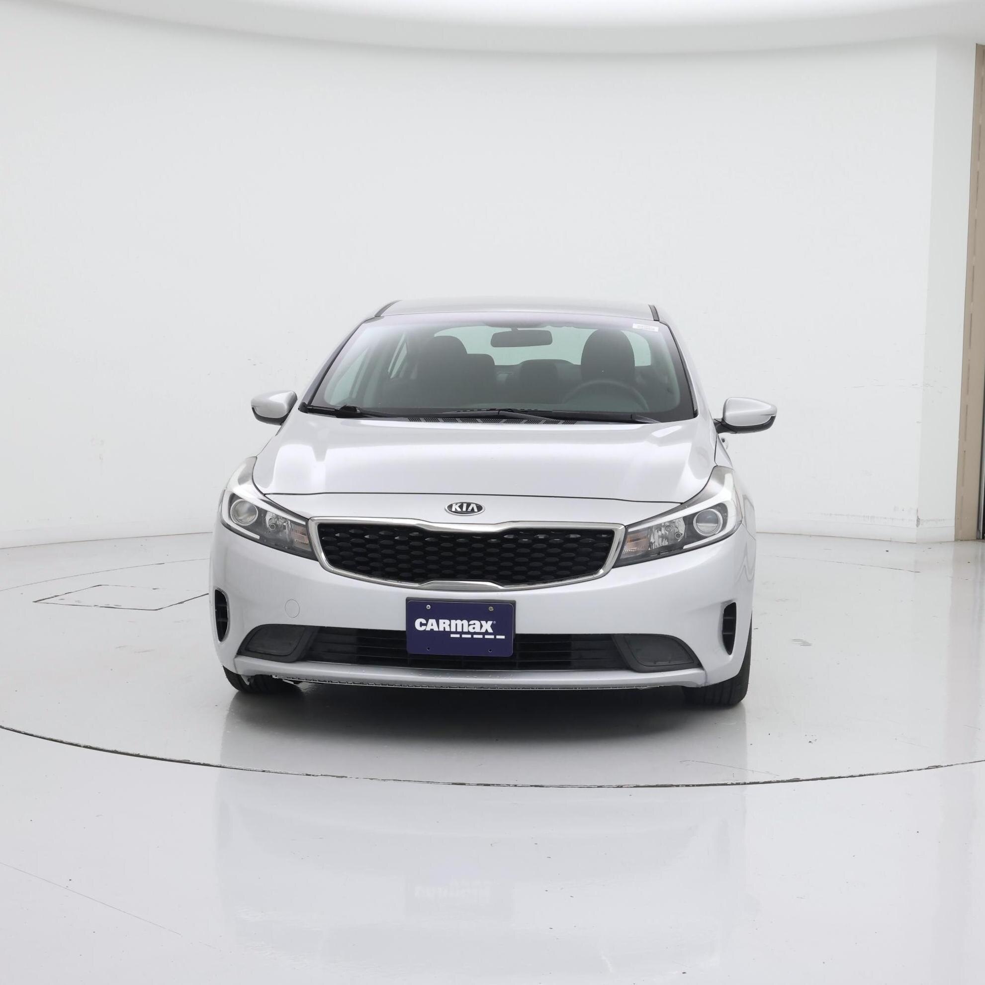 Thumbnail: 2017 Kia Forte - 5