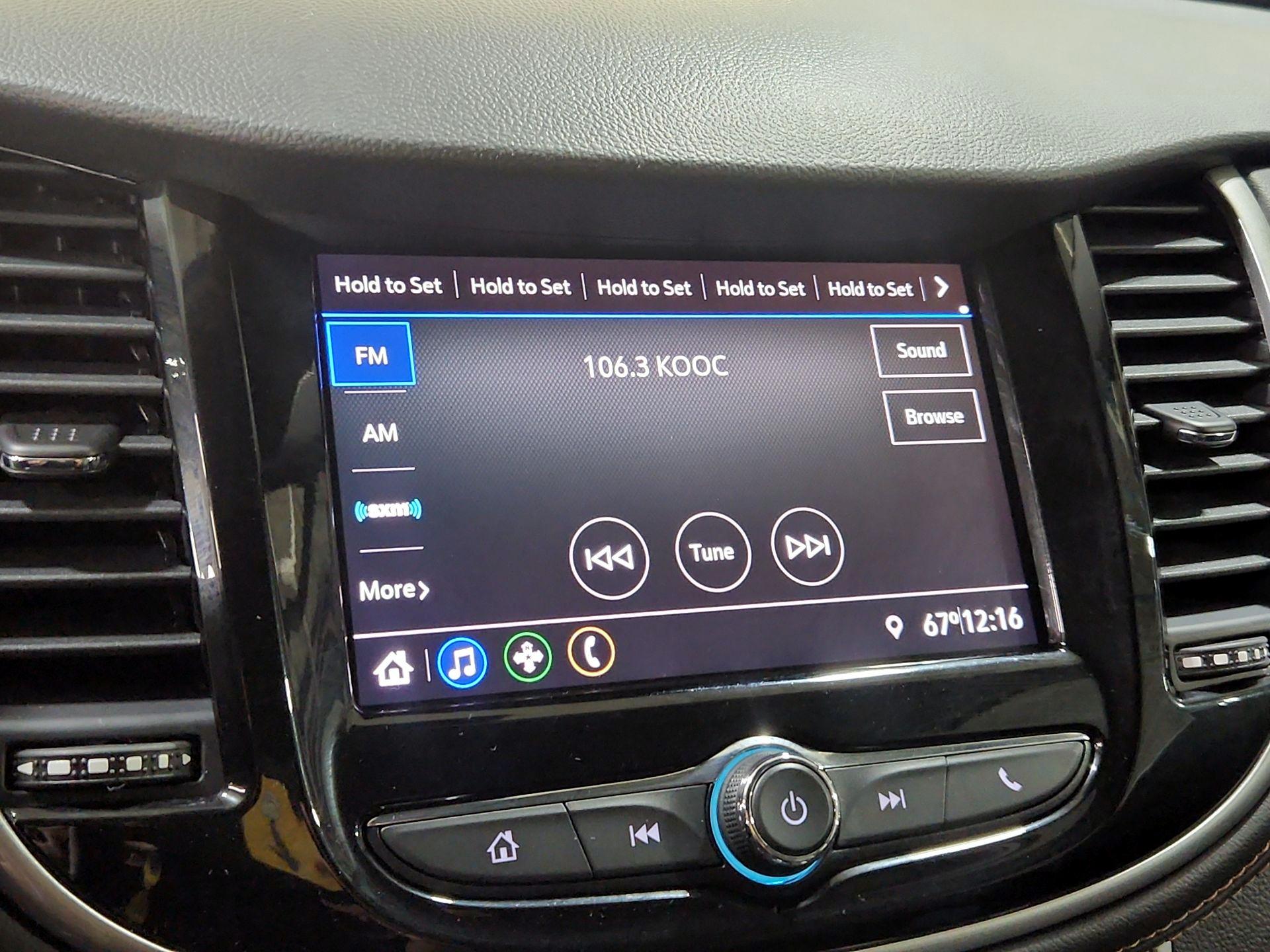 Thumbnail: 2021 Chevrolet Trax - 15