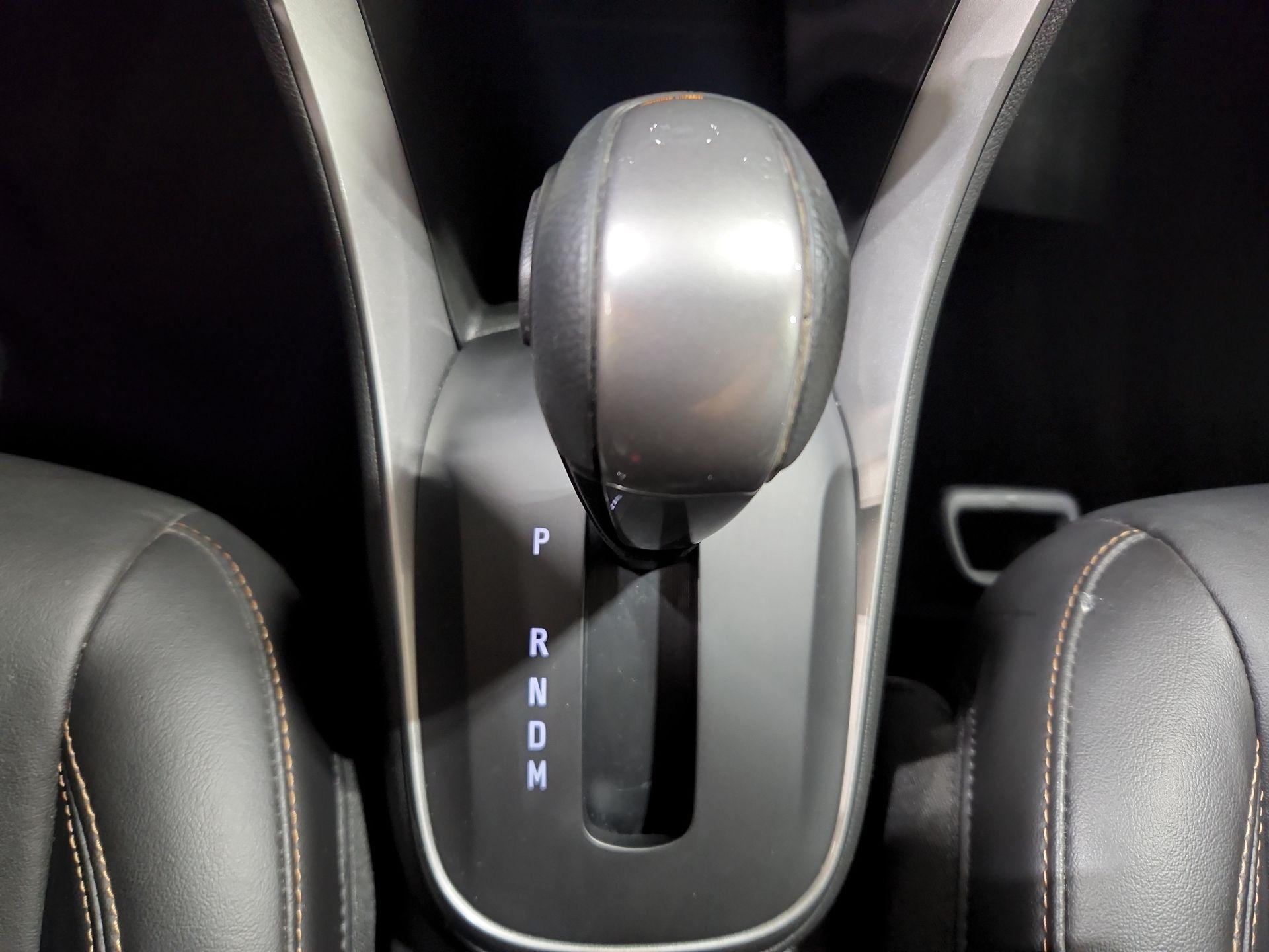Thumbnail: 2021 Chevrolet Trax - 17