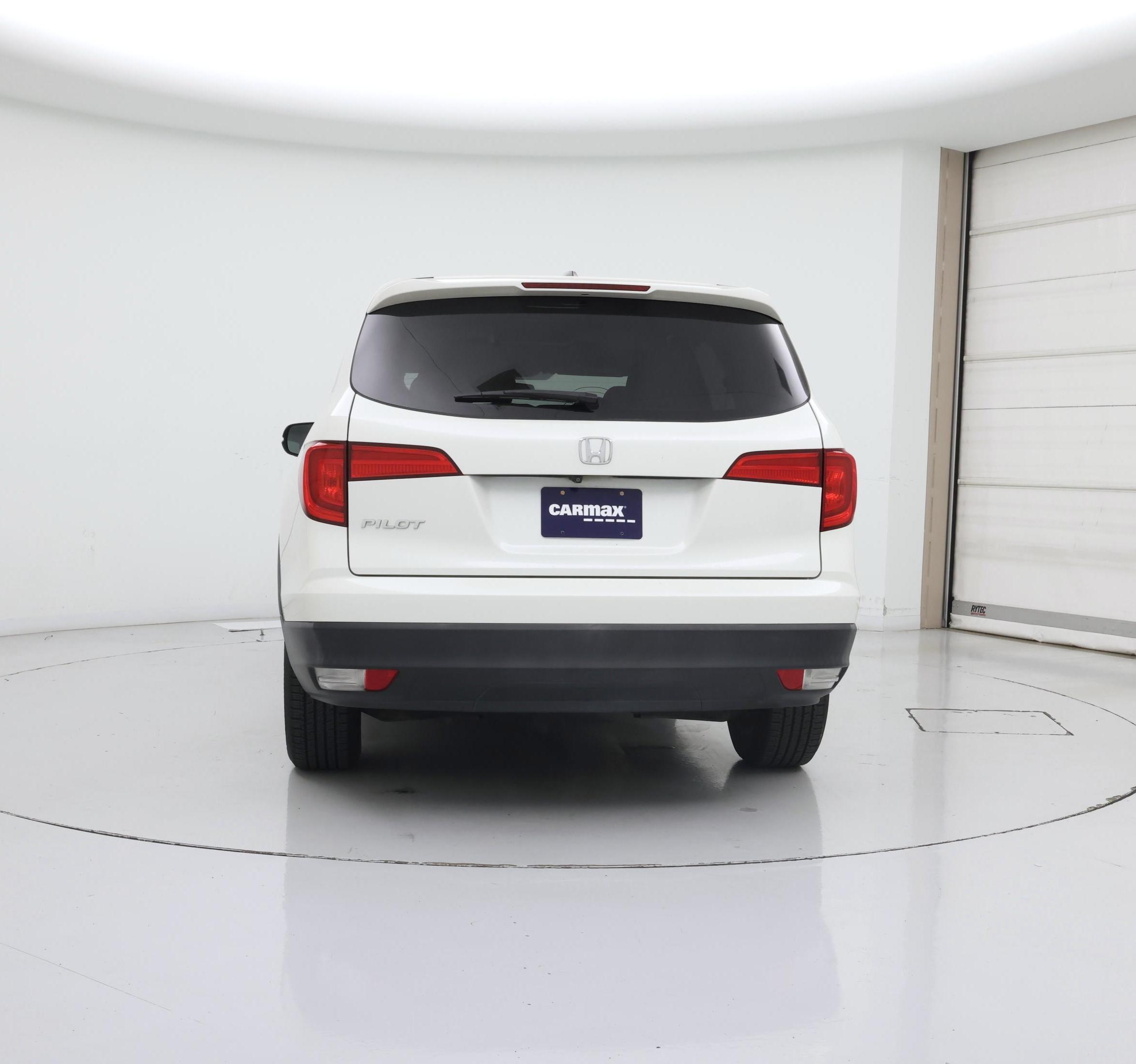 Thumbnail: 2017 Honda Pilot - 6