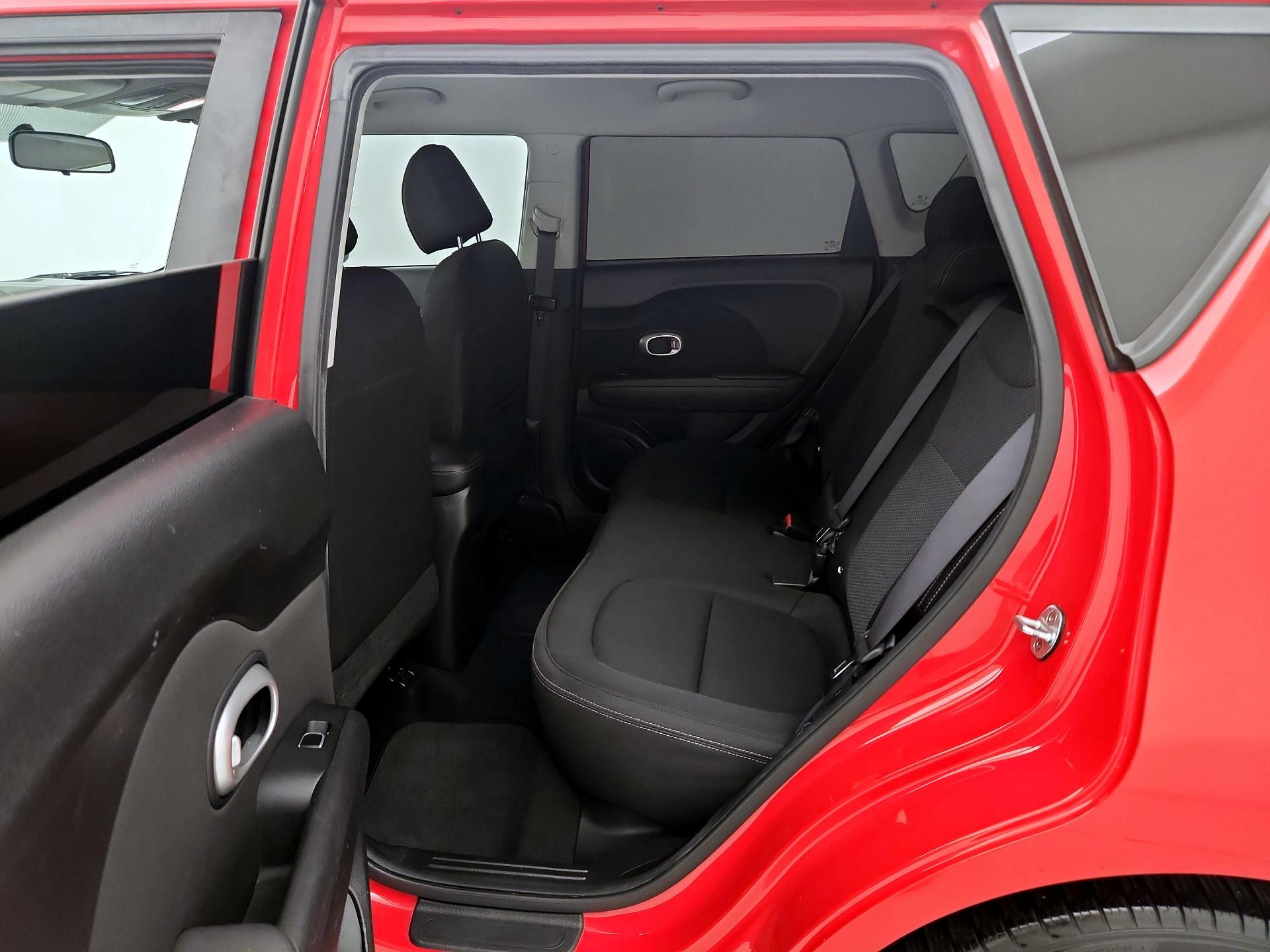 Thumbnail: 2018 Kia Soul - 19