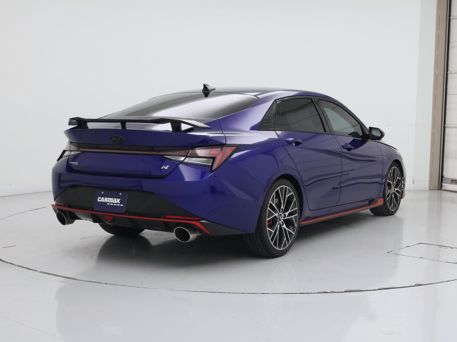 2022 Hyundai Elantra N - Photo 9