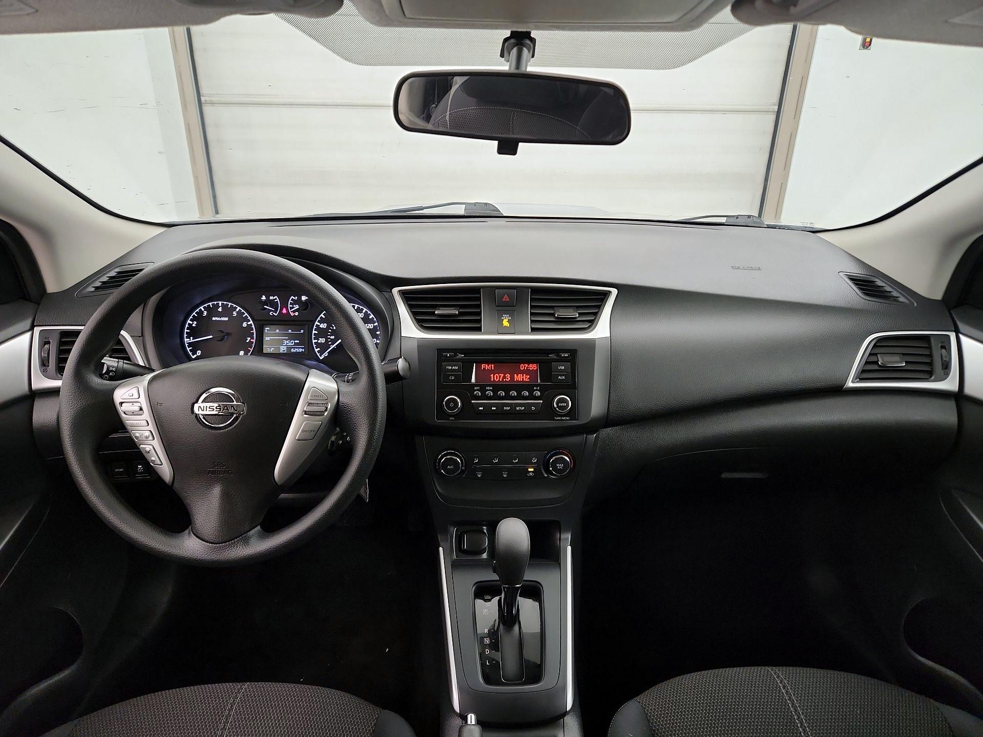 Thumbnail: 2017 Nissan Sentra - 9
