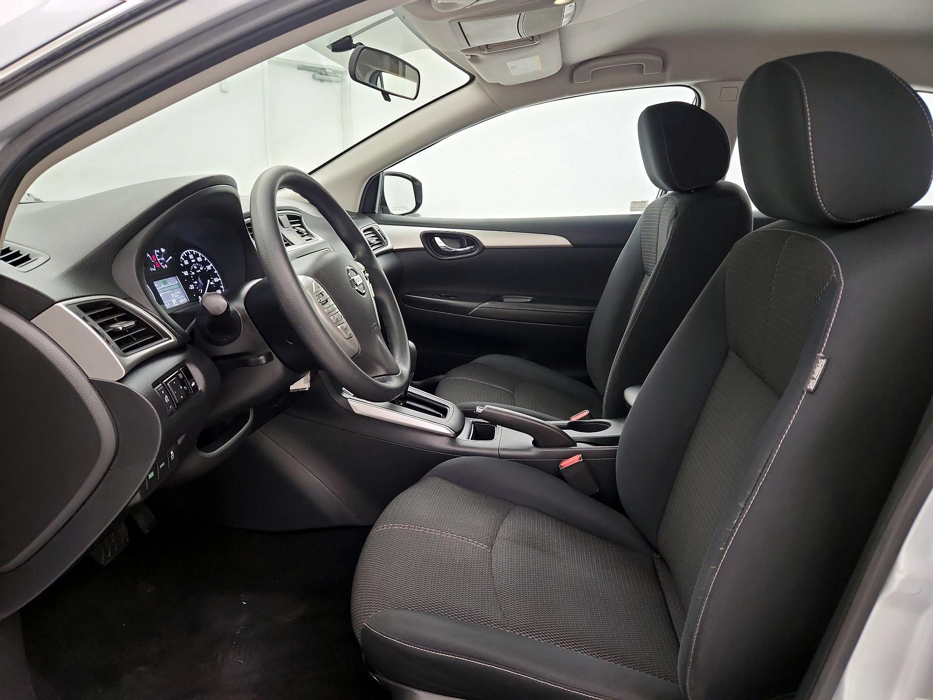 Thumbnail: 2017 Nissan Sentra - 11