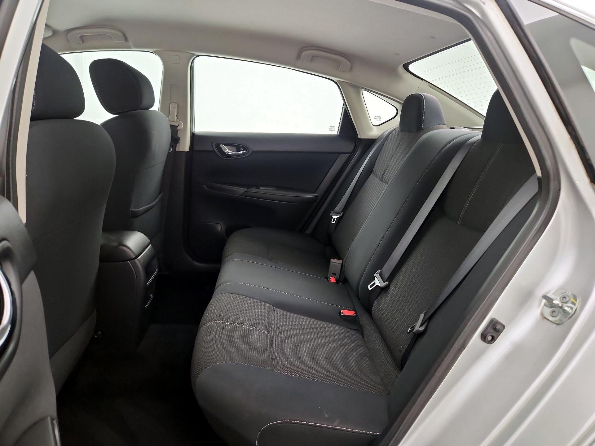 Thumbnail: 2017 Nissan Sentra - 17