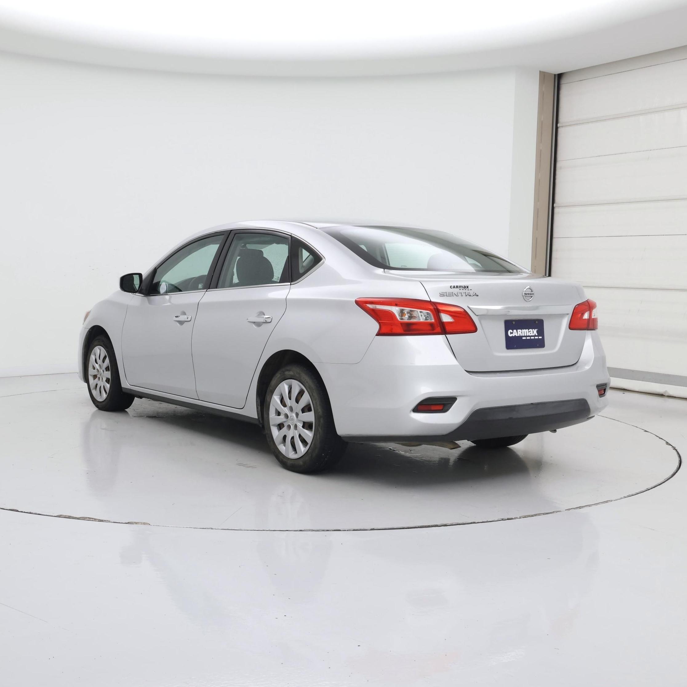 Thumbnail: 2017 Nissan Sentra - 2