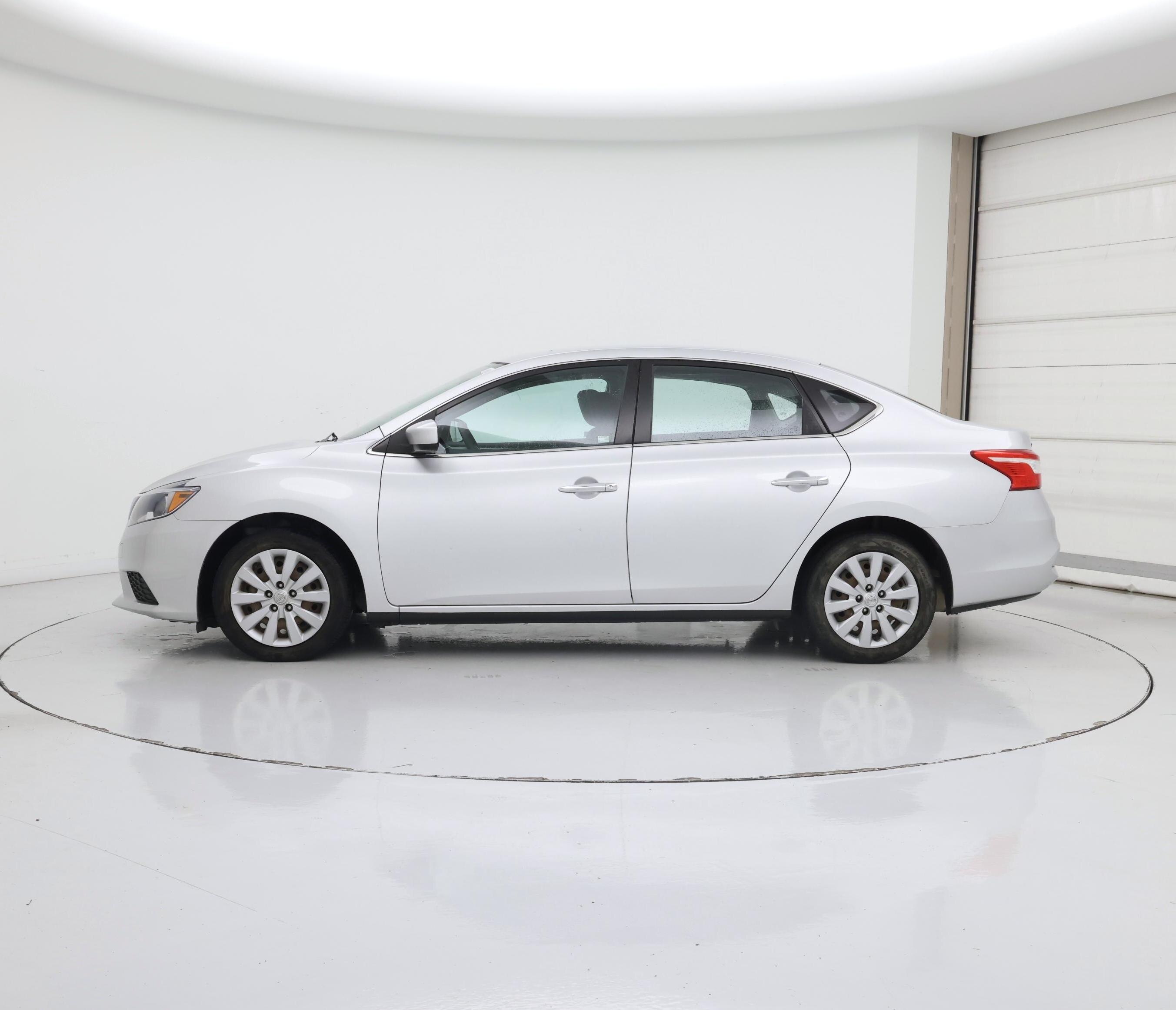 Thumbnail: 2017 Nissan Sentra - 3
