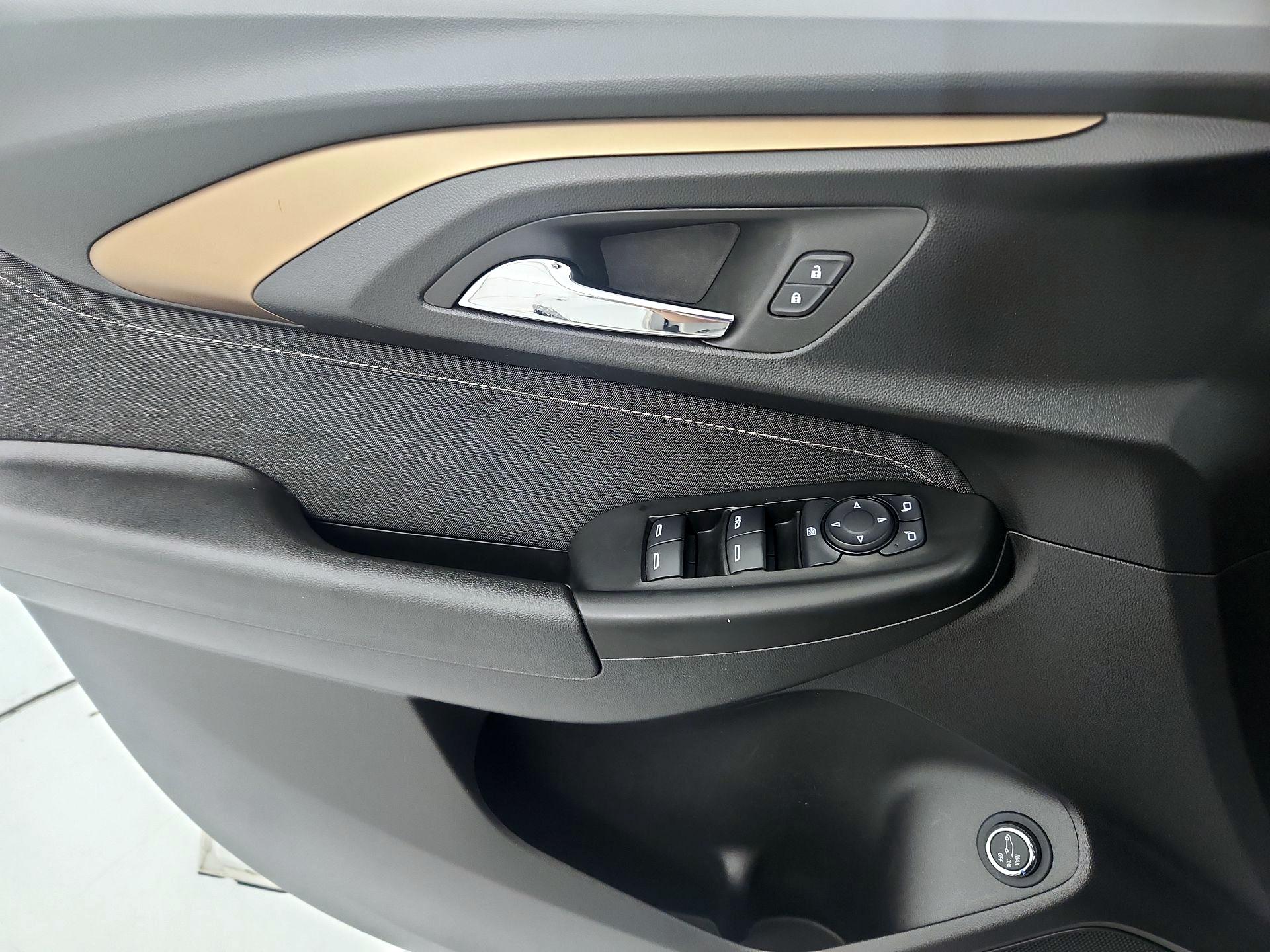 Thumbnail: 2022 Chevrolet TrailBlazer - 12