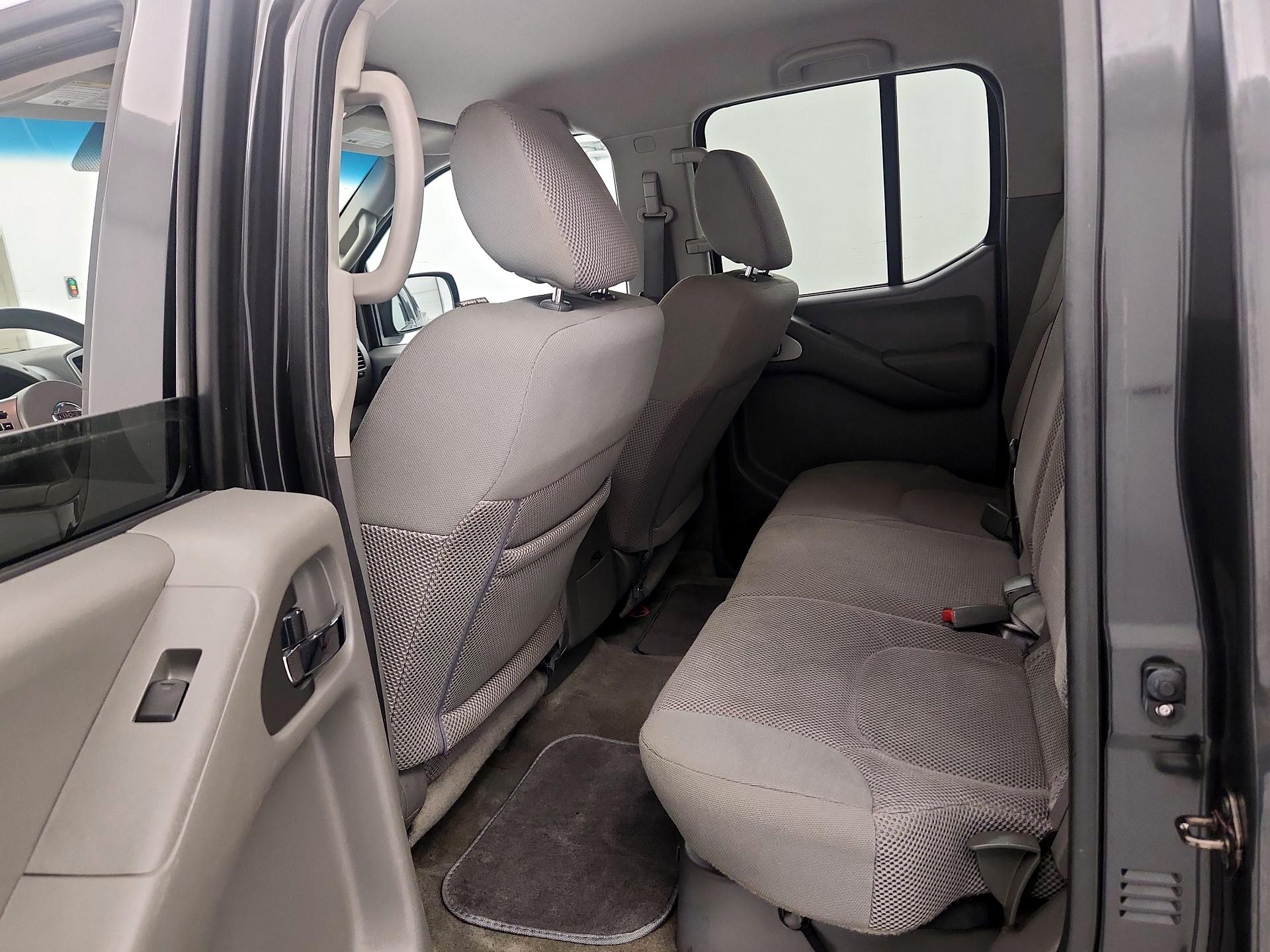 Thumbnail: 2015 Nissan Frontier - 19