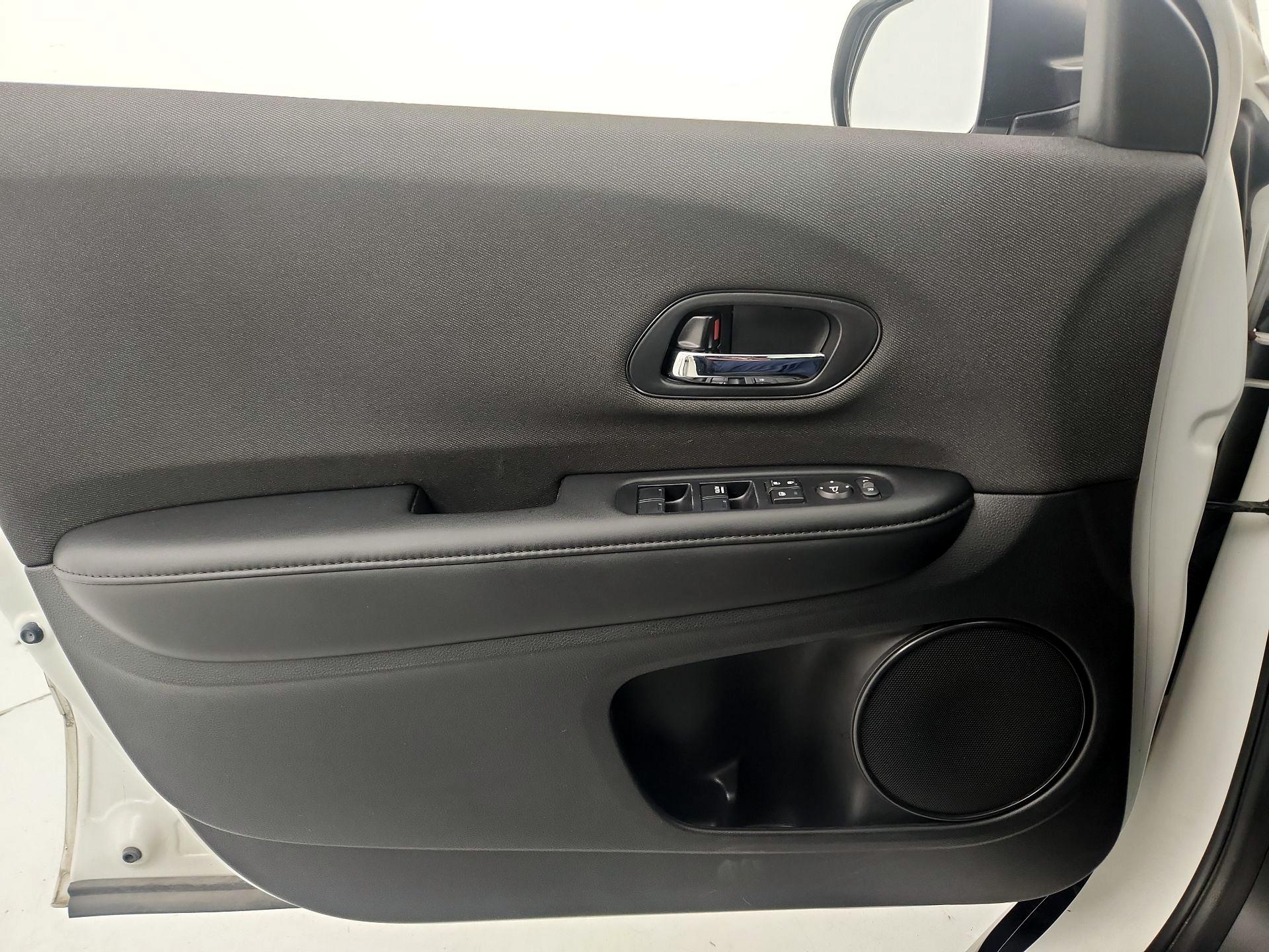 Thumbnail: 2019 Honda HR-V - 12