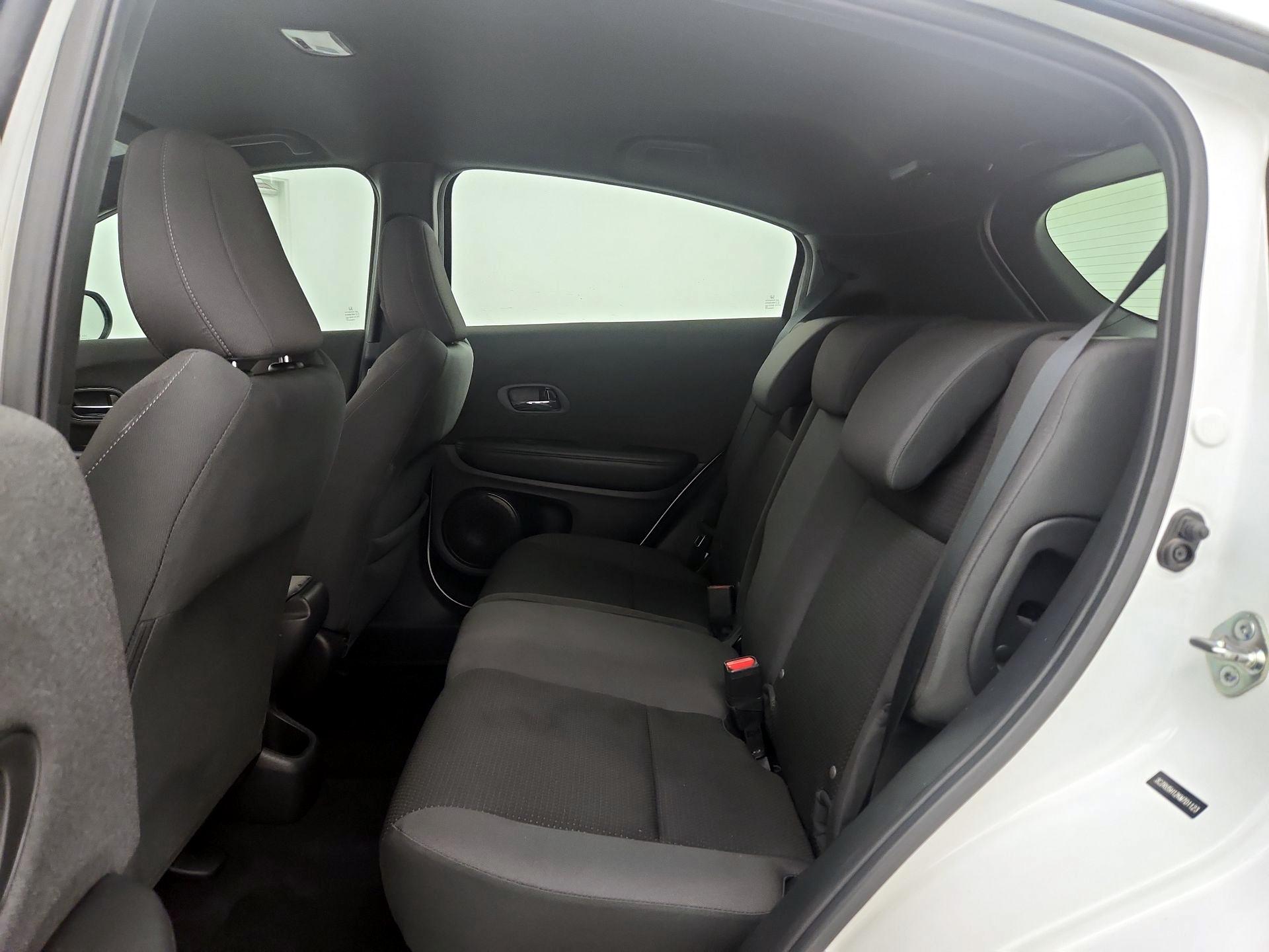 Thumbnail: 2019 Honda HR-V - 19