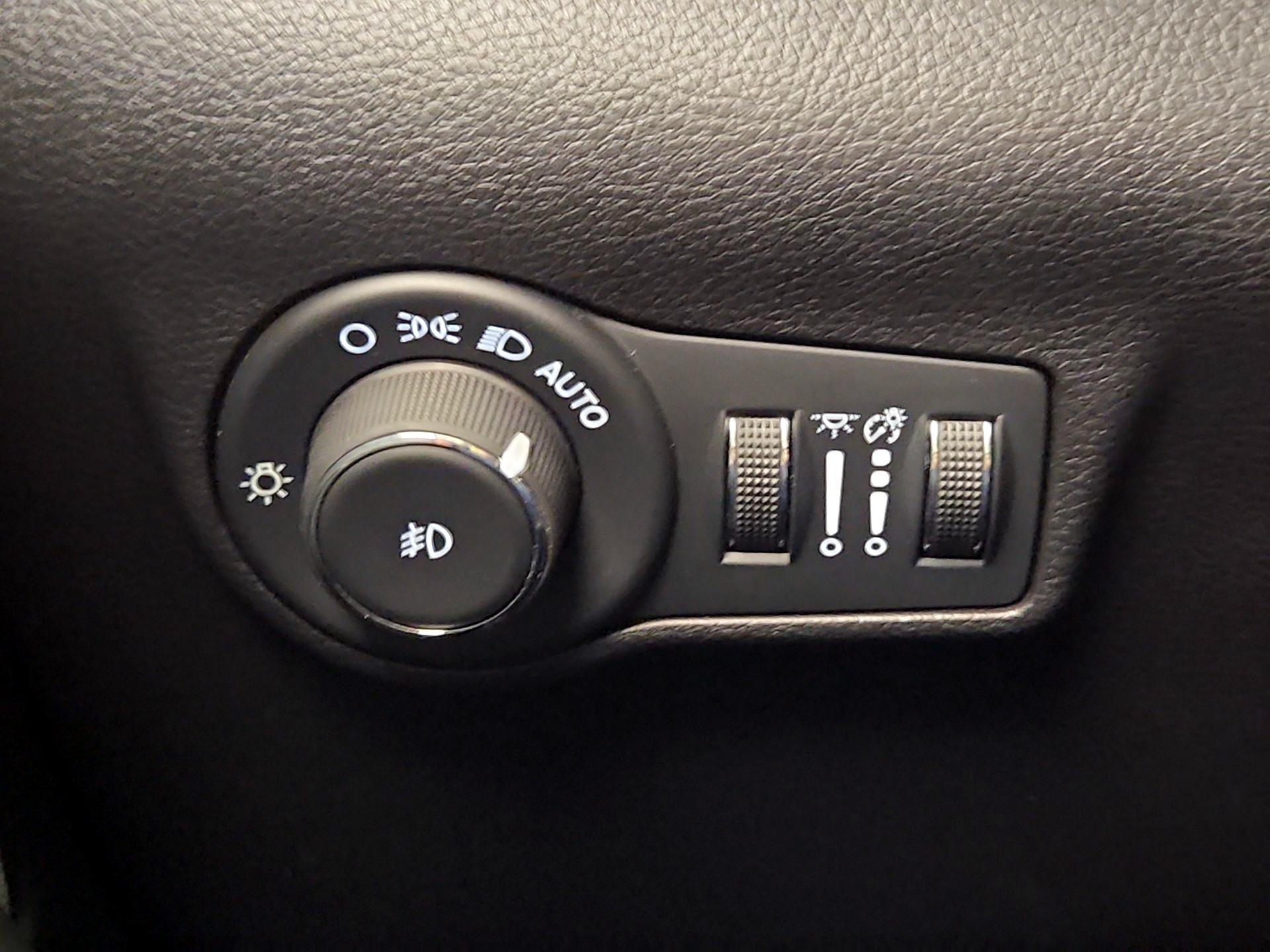 Thumbnail: 2024 Jeep Compass - 13