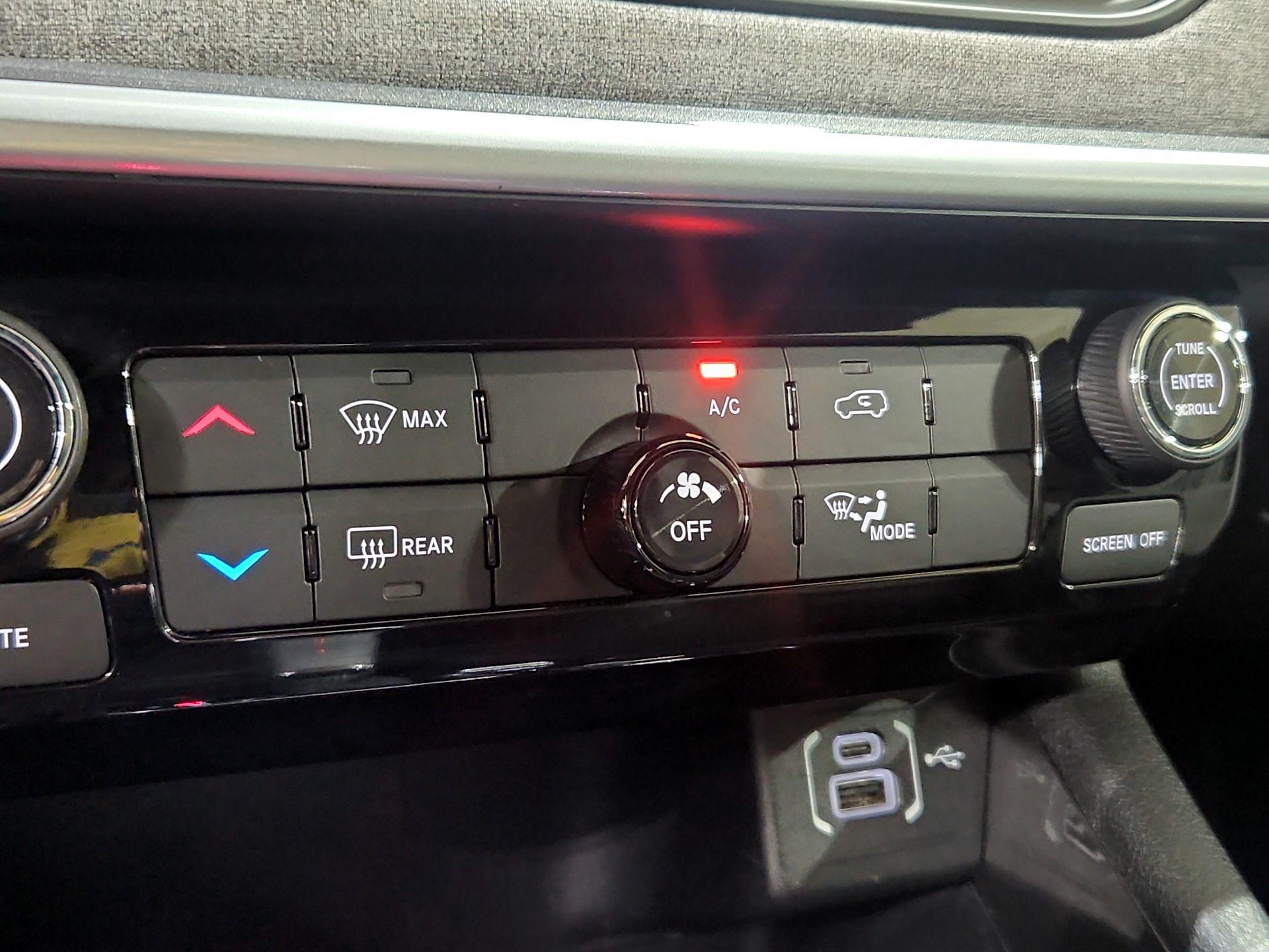Thumbnail: 2024 Jeep Compass - 16
