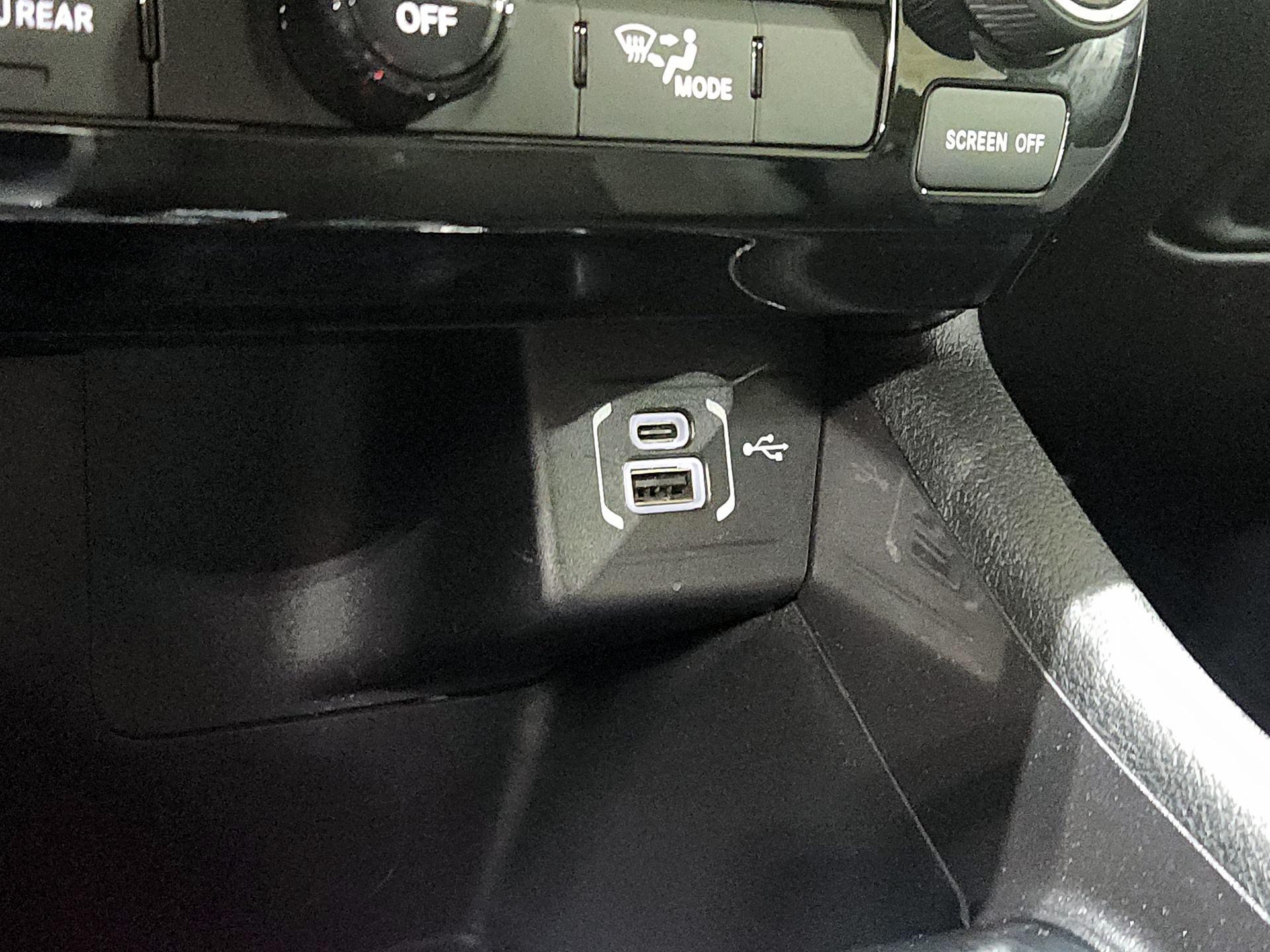 Thumbnail: 2024 Jeep Compass - 18