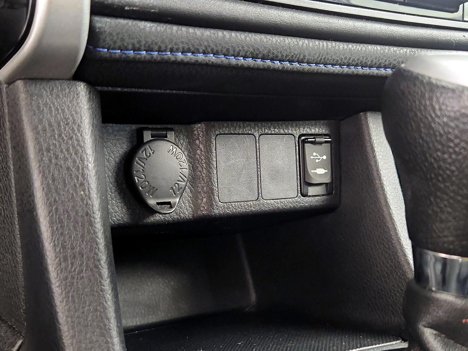 2019 Toyota Corolla LE - Photo 19
