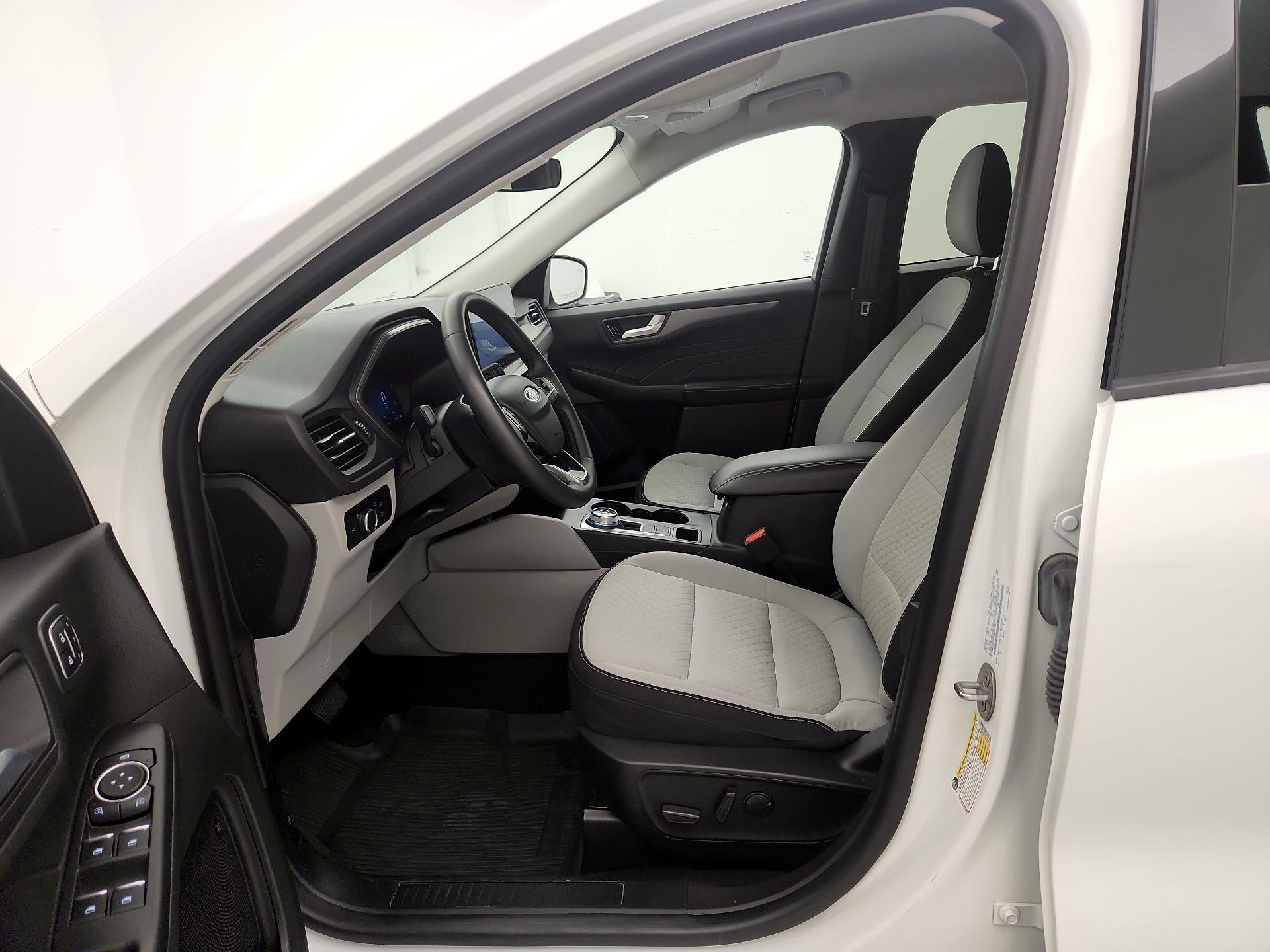 Thumbnail: 2023 Ford Escape - 11