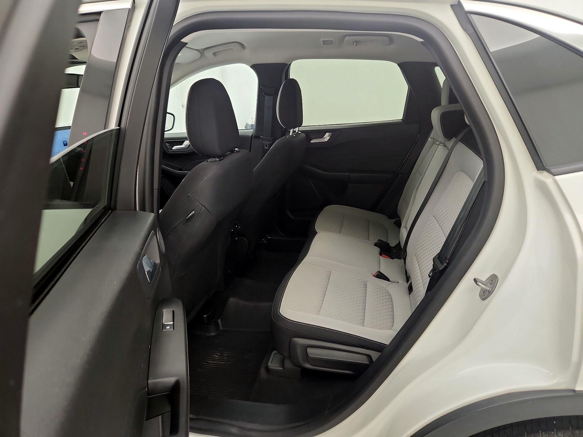 Thumbnail: 2023 Ford Escape - 20