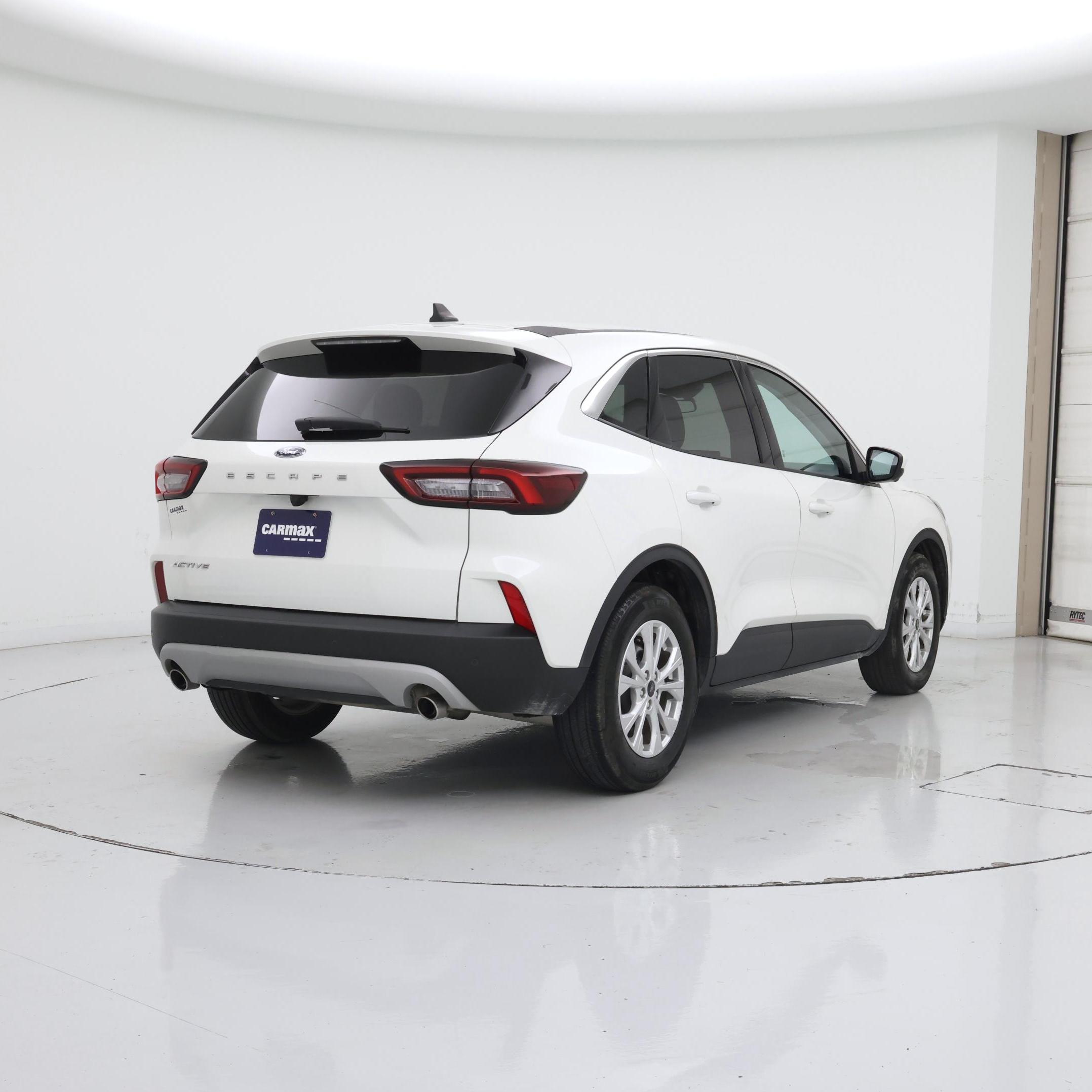Thumbnail: 2023 Ford Escape - 8