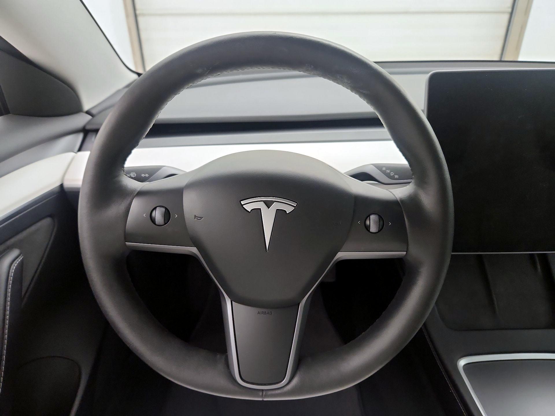 Thumbnail: 2023 Tesla Model 3 - 10