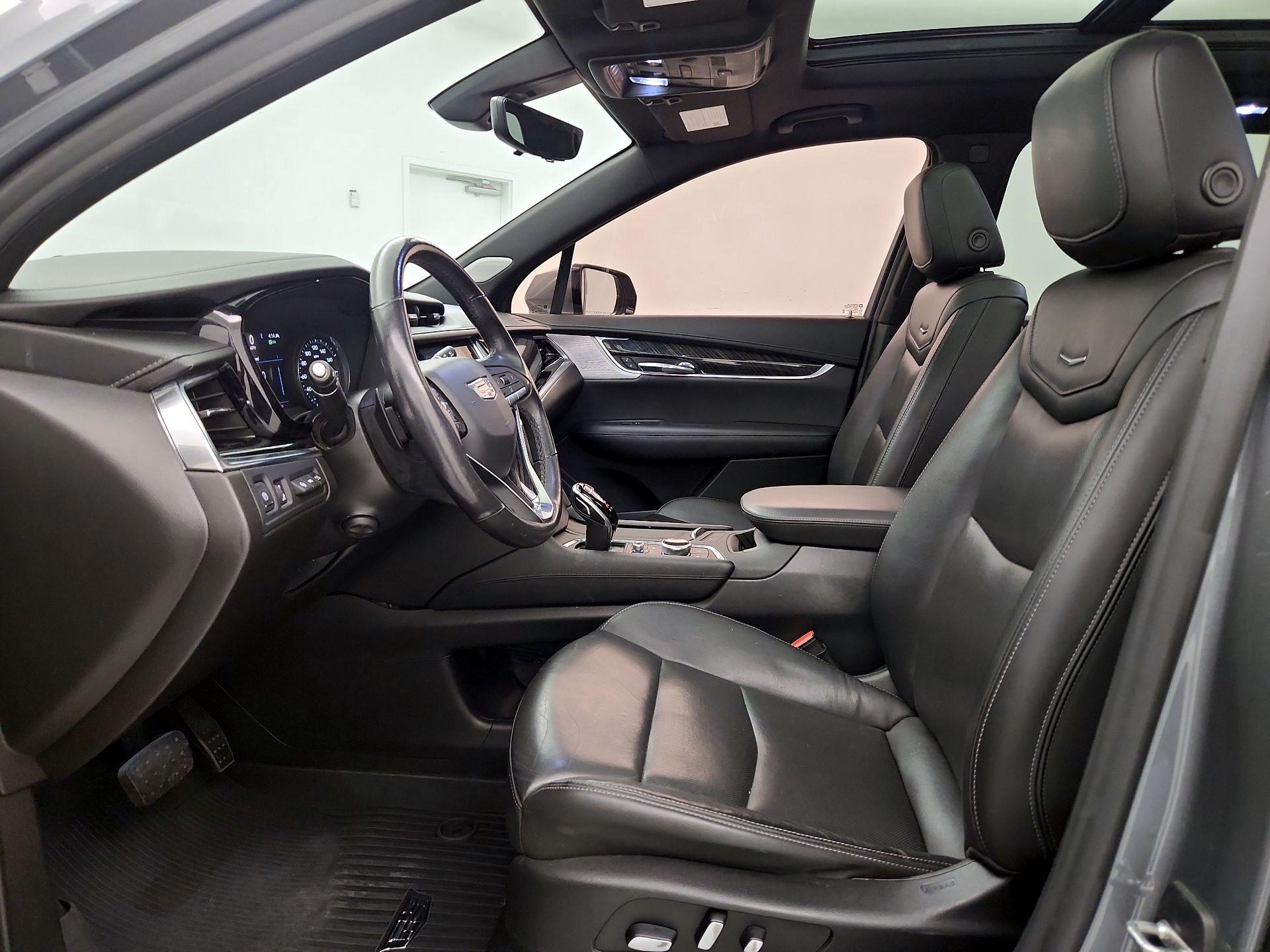 Thumbnail: 2021 Cadillac XT6 - 11