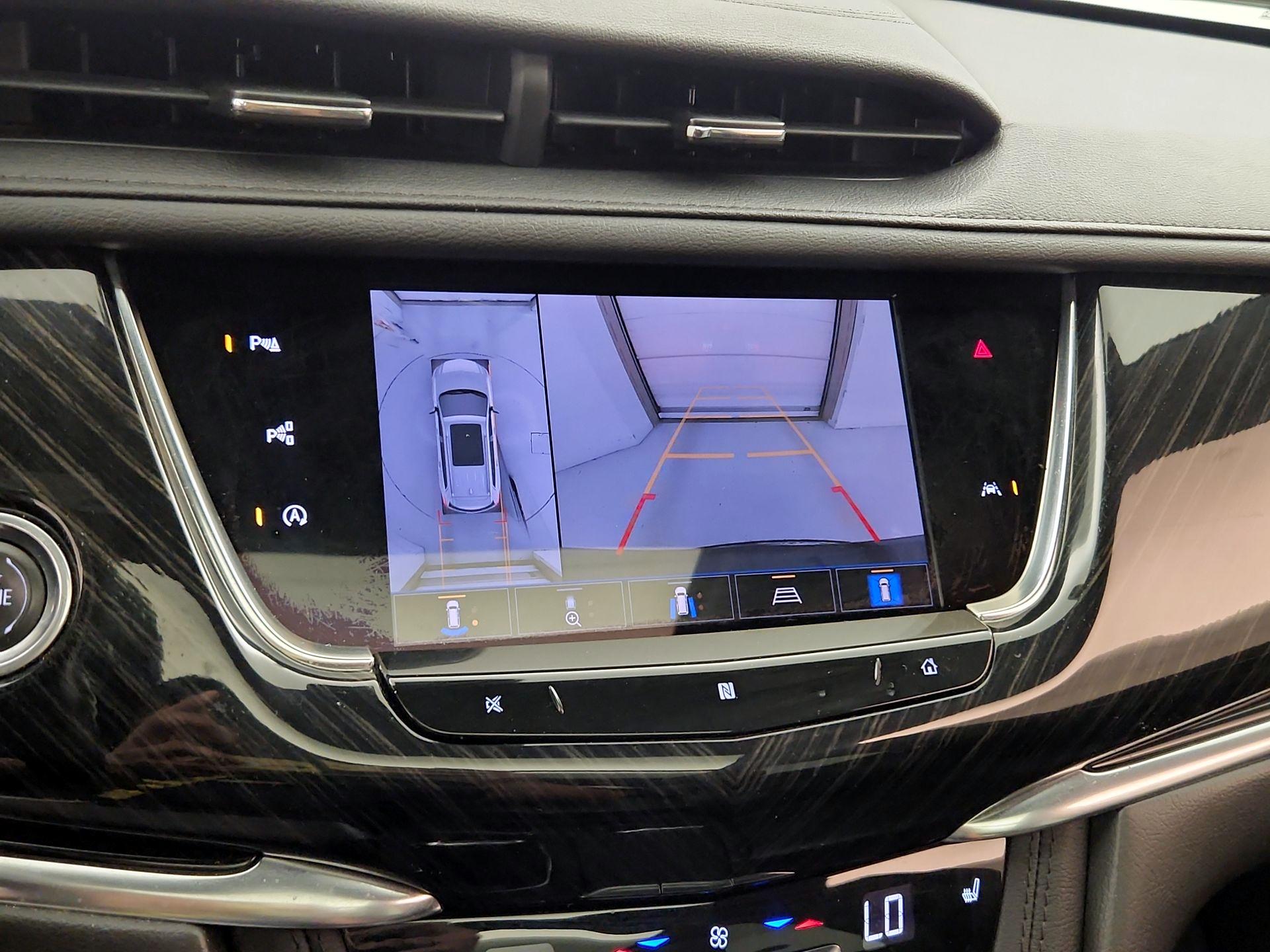 Thumbnail: 2021 Cadillac XT6 - 15