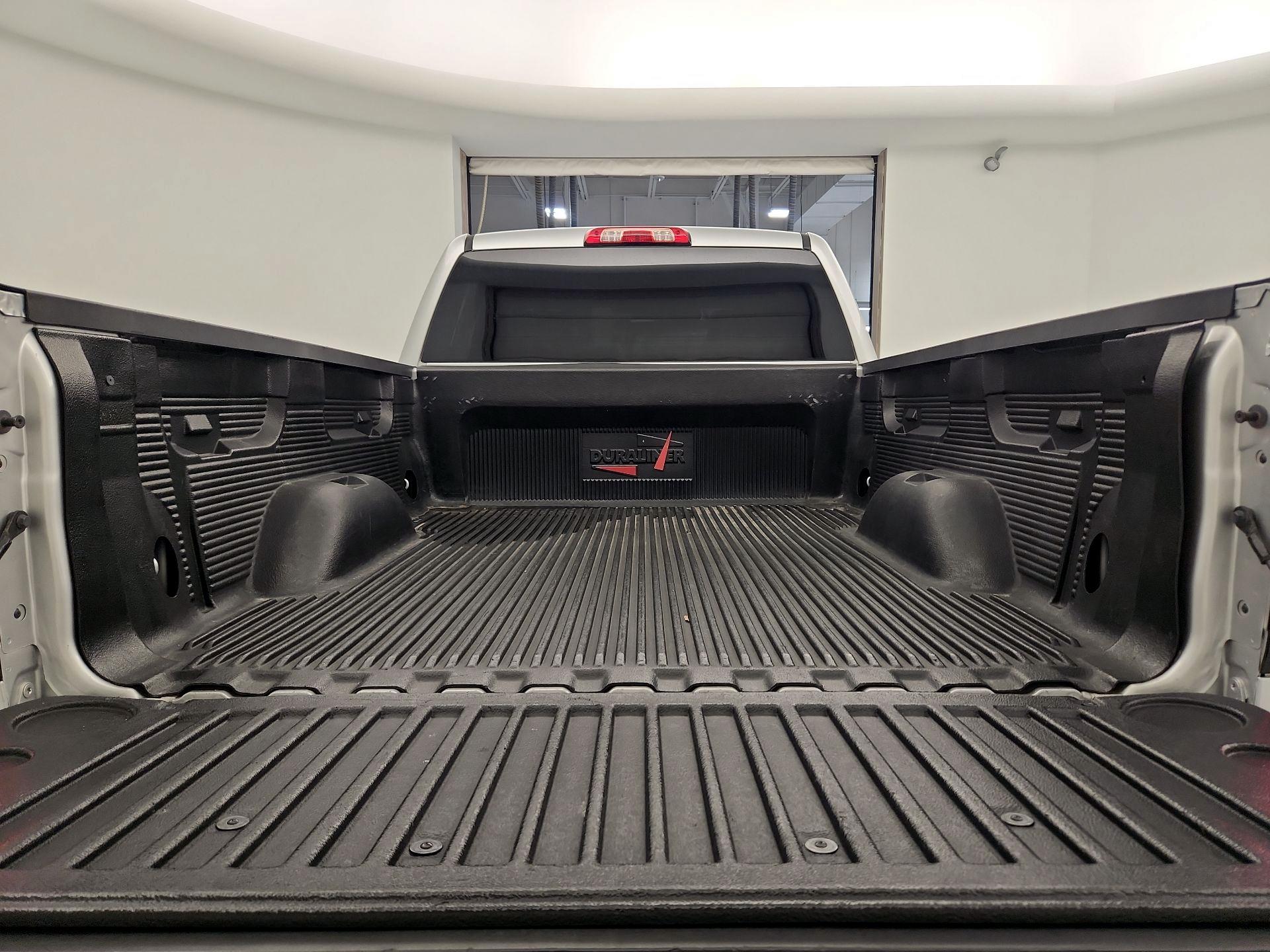 Thumbnail: 2019 Chevrolet Silverado 1500 - 20