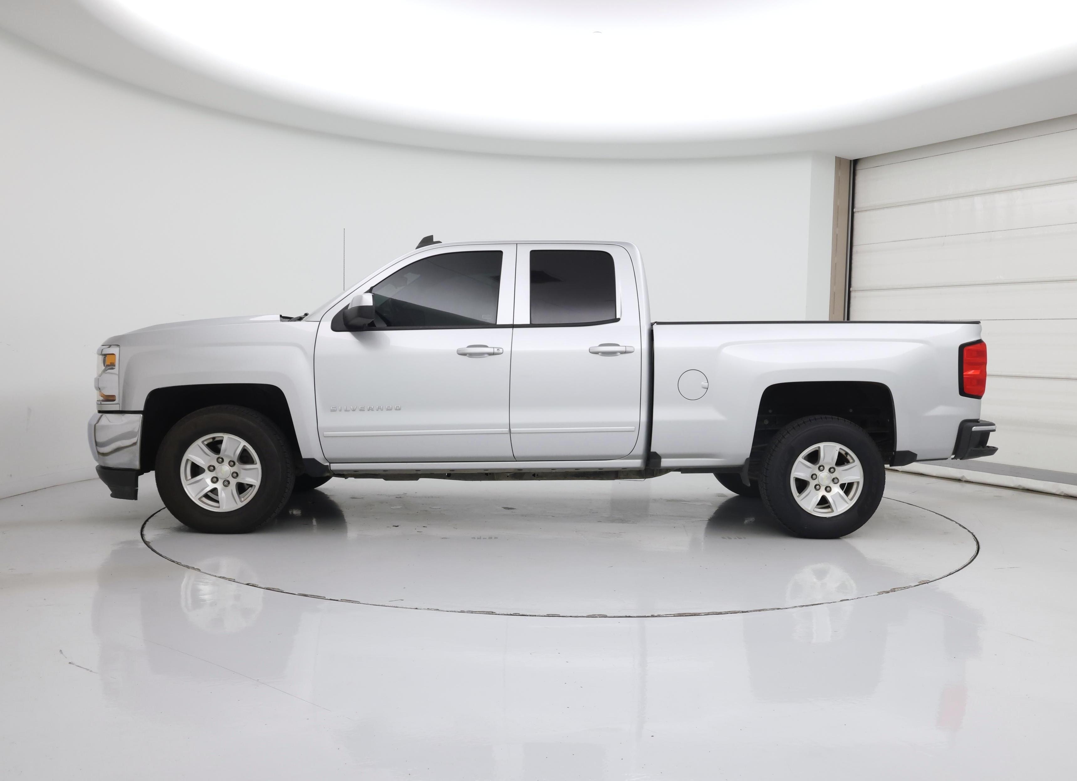 Thumbnail: 2019 Chevrolet Silverado 1500 - 3