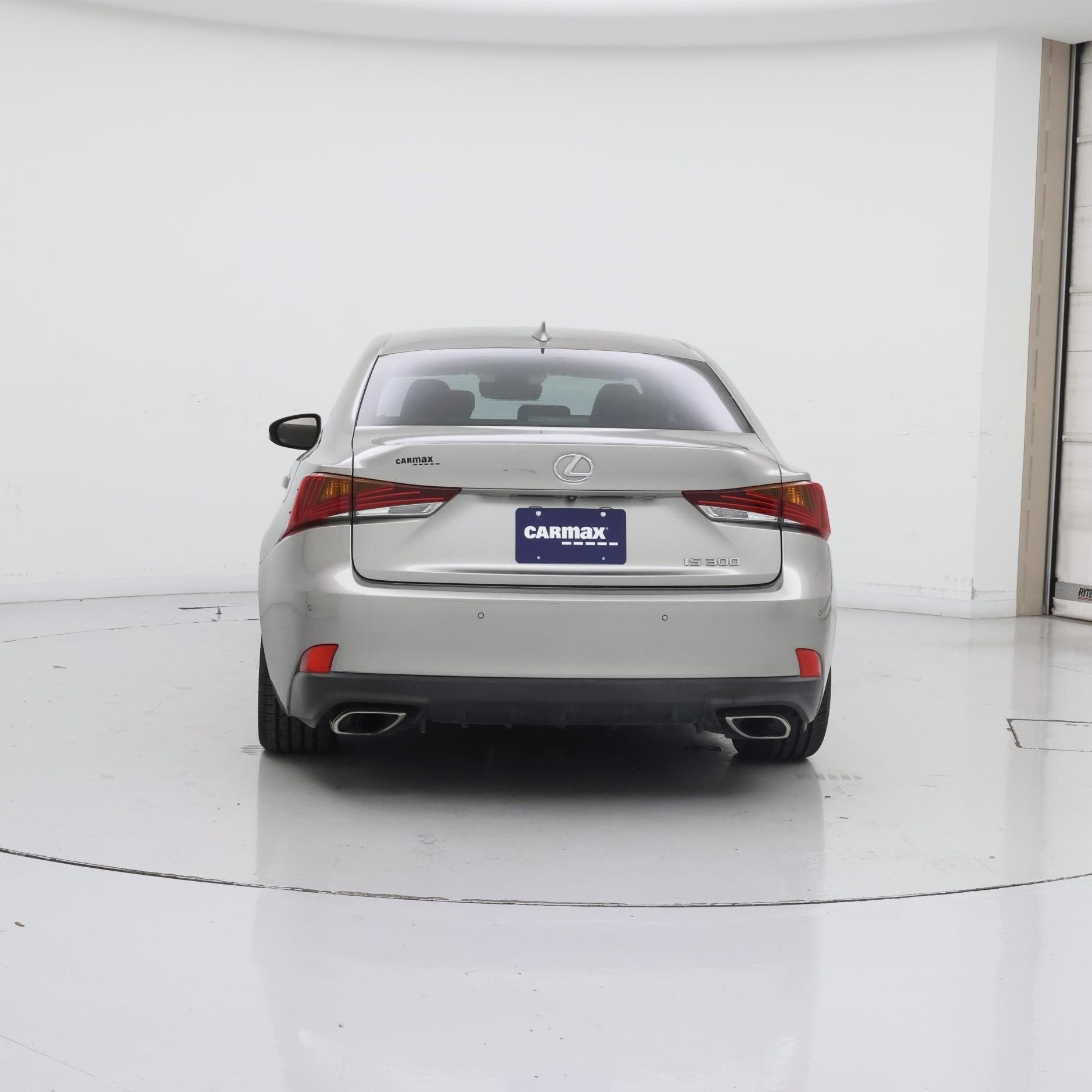 Thumbnail: 2018 Lexus IS - 6