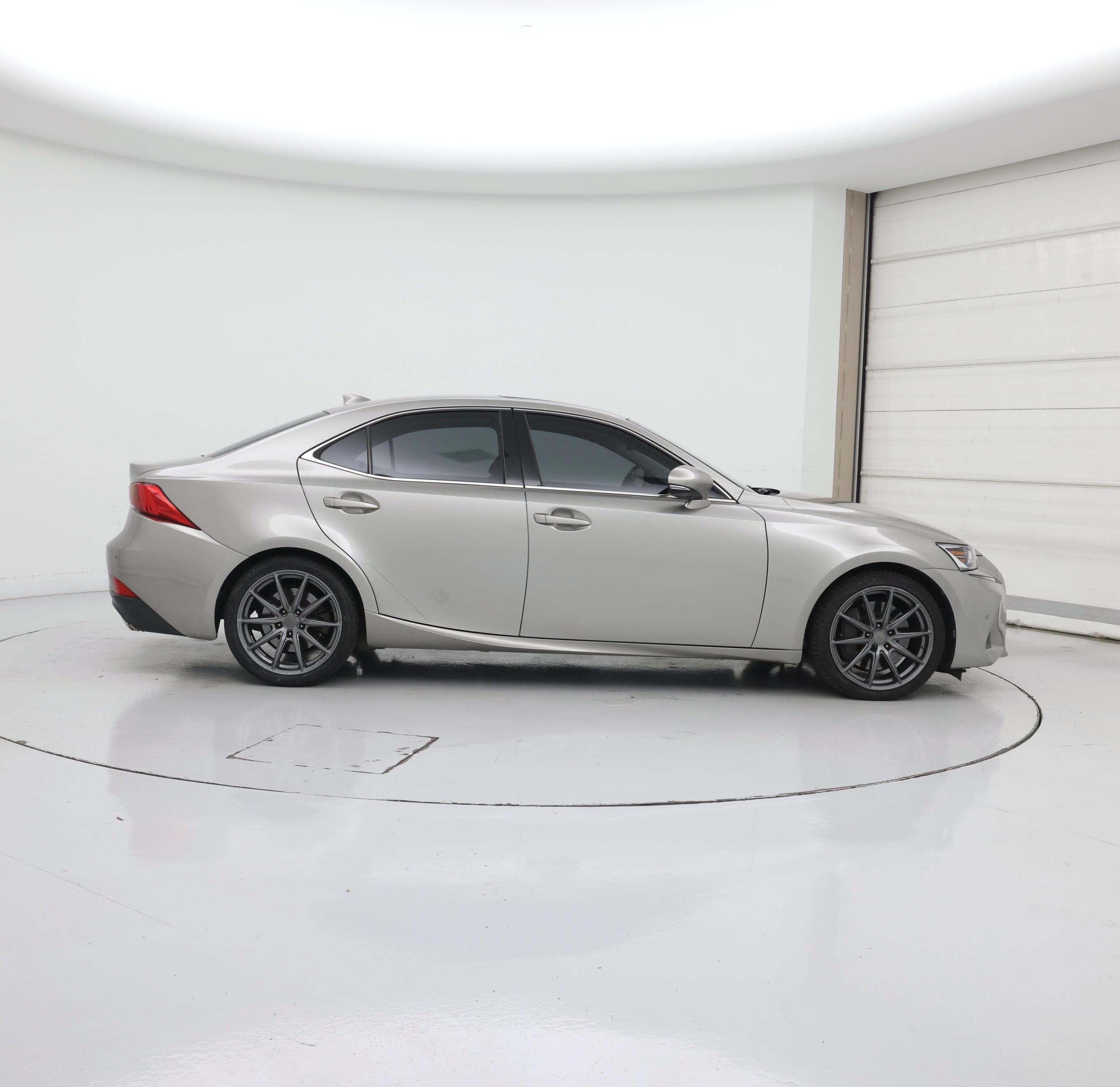 Thumbnail: 2018 Lexus IS - 7