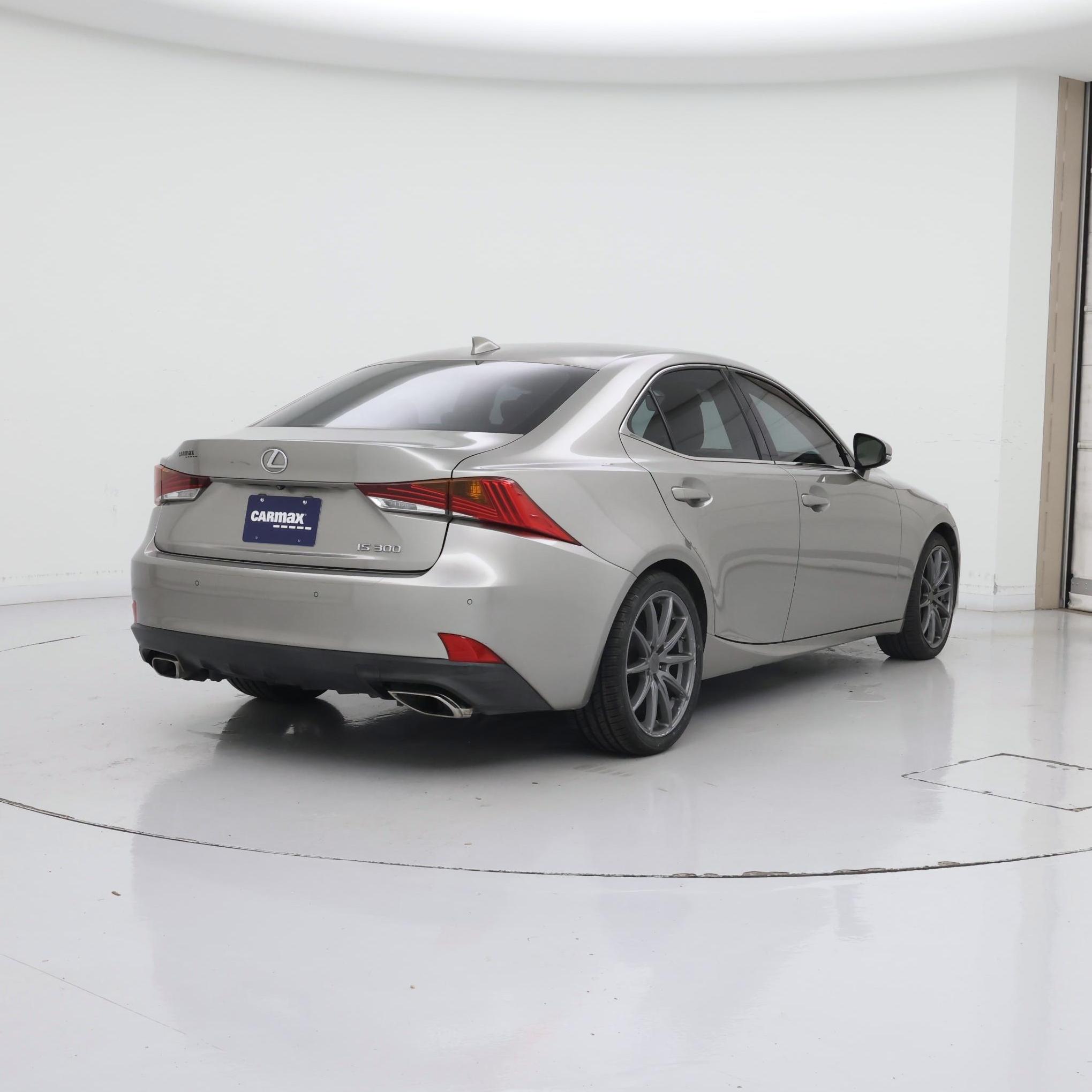 Thumbnail: 2018 Lexus IS - 8