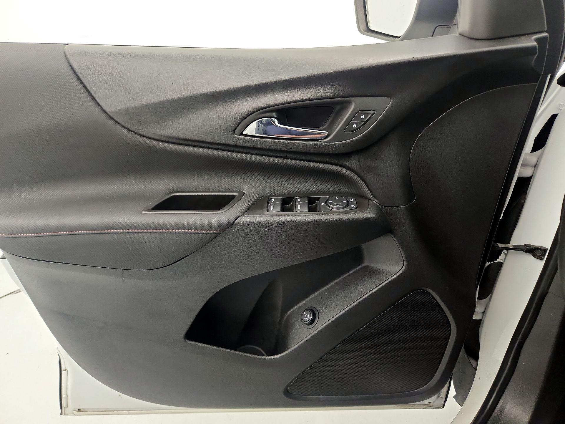 Thumbnail: 2022 Chevrolet Equinox - 12