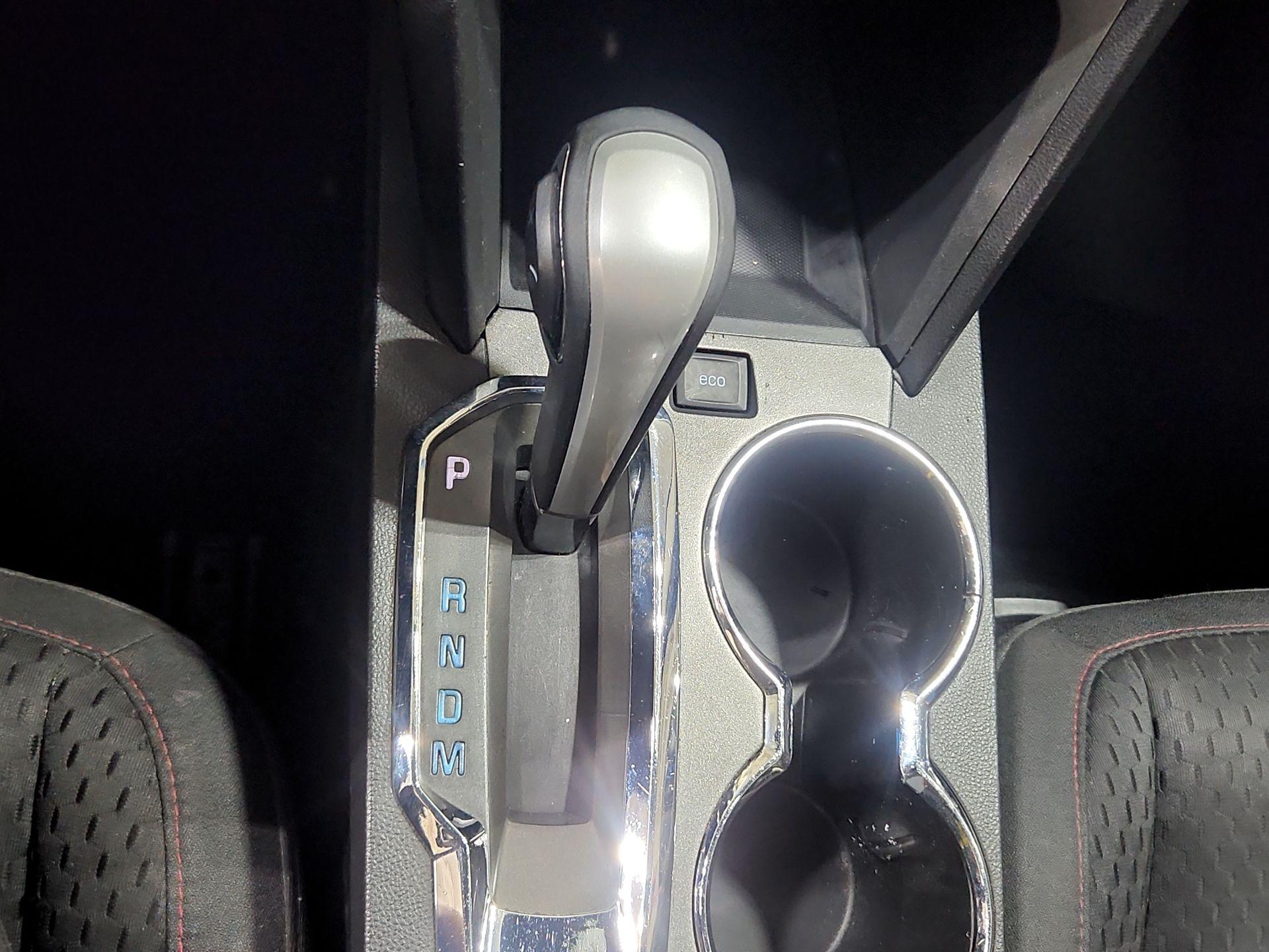 Thumbnail: 2015 Chevrolet Equinox - 15