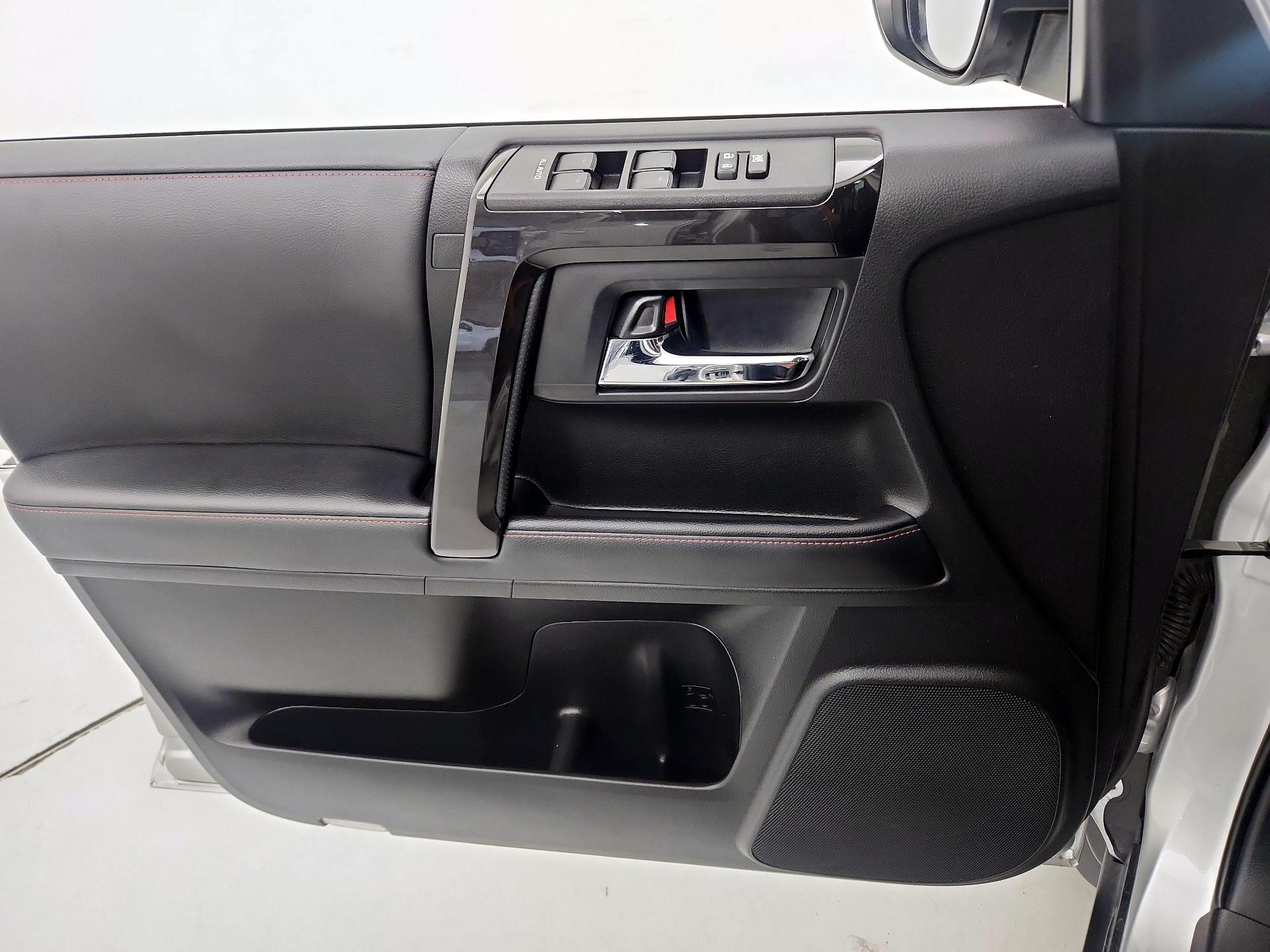 Thumbnail: 2023 Toyota 4Runner - 12