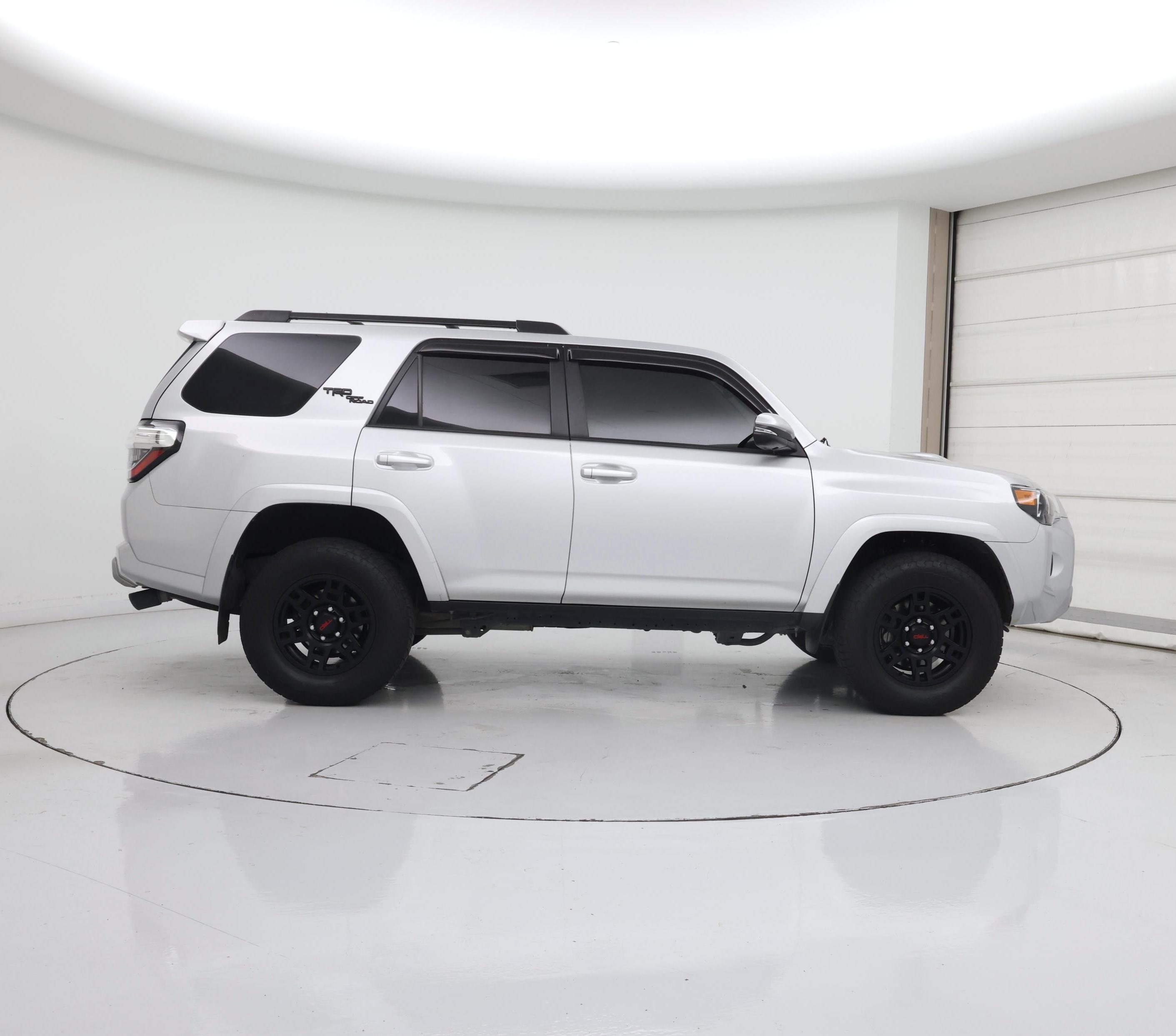 Thumbnail: 2023 Toyota 4Runner - 7