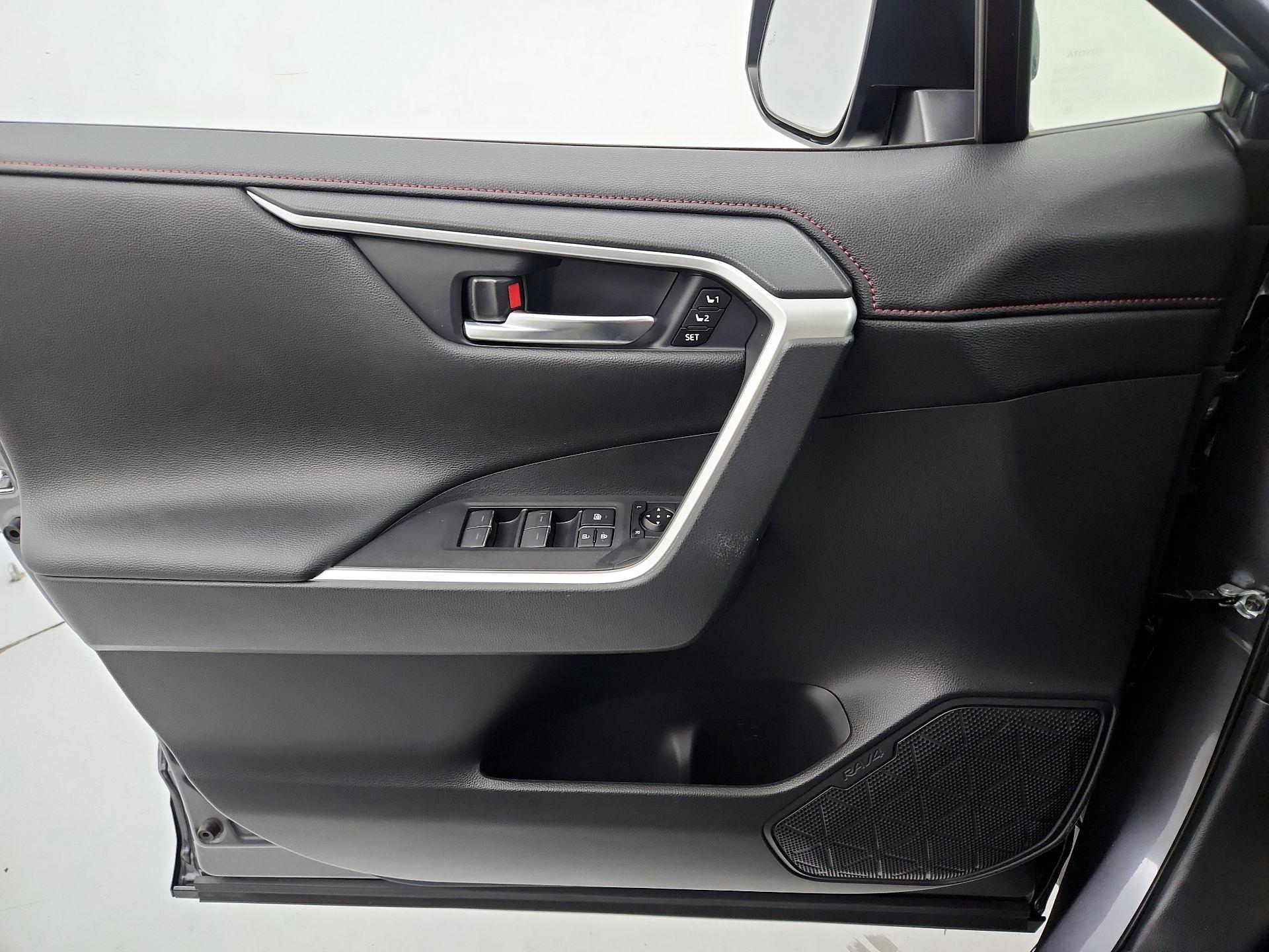 Thumbnail: 2024 Toyota RAV4 - 12
