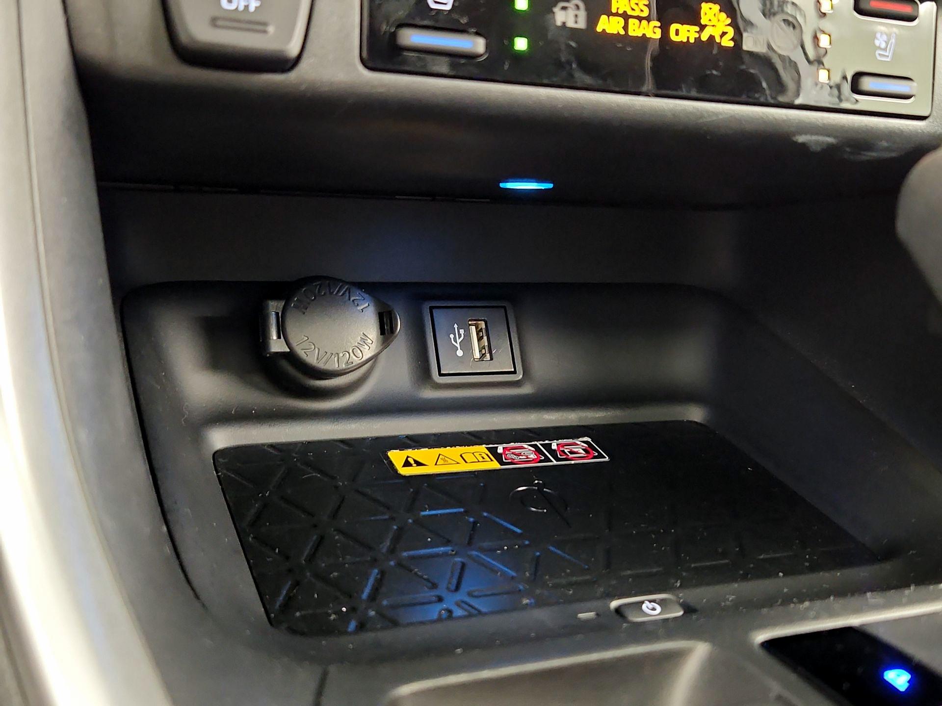 Thumbnail: 2024 Toyota RAV4 - 19