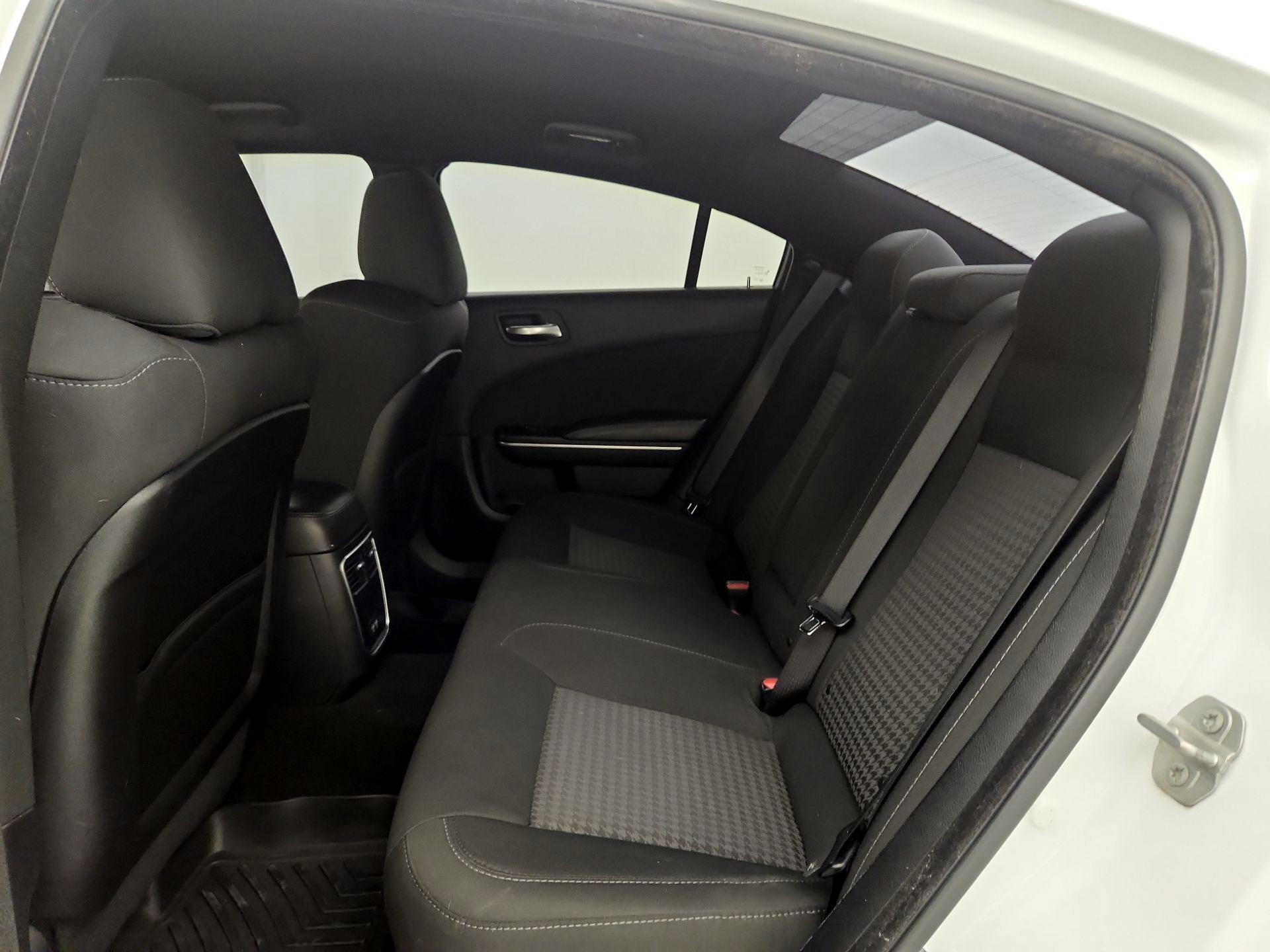 Thumbnail: 2019 Dodge Charger - 18